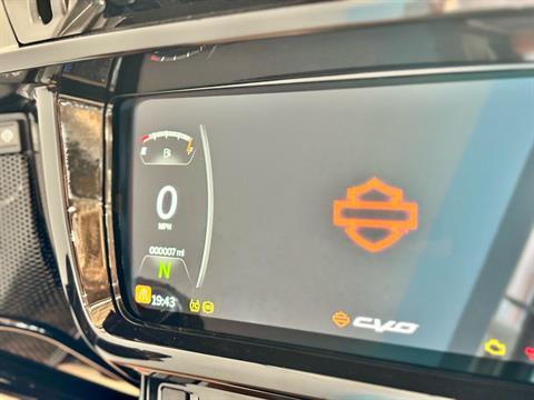2025 Harley-Davidson CVO™ Street Glide® in Loveland, Colorado - Photo 16