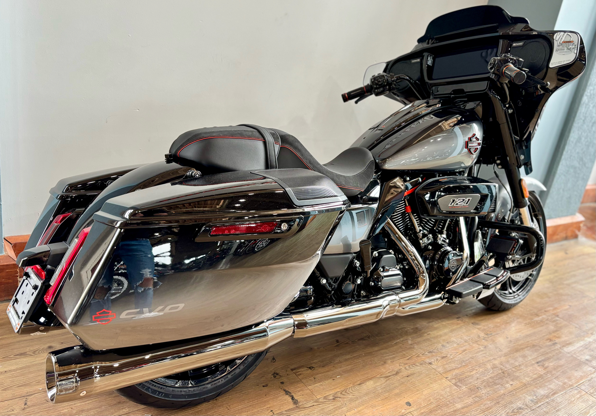 2025 Harley-Davidson CVO™ Street Glide® in Loveland, Colorado - Photo 3