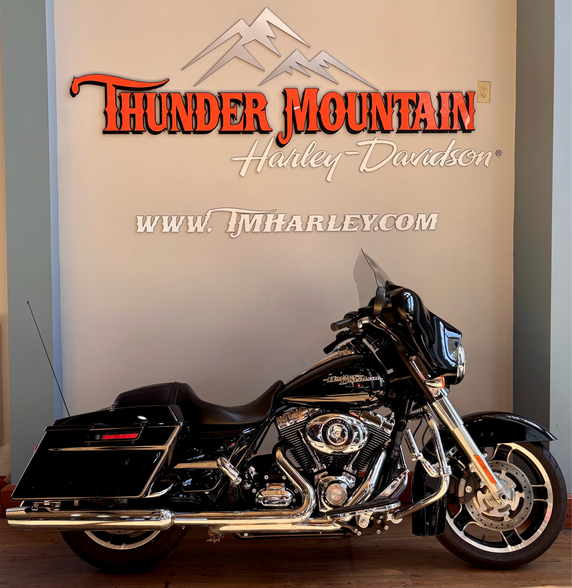 2011 Harley-Davidson Street Glide® in Loveland, Colorado - Photo 1