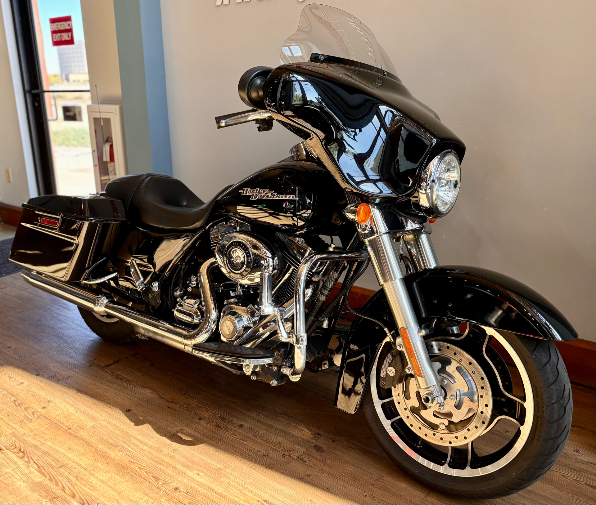 2011 Harley-Davidson Street Glide® in Loveland, Colorado - Photo 2