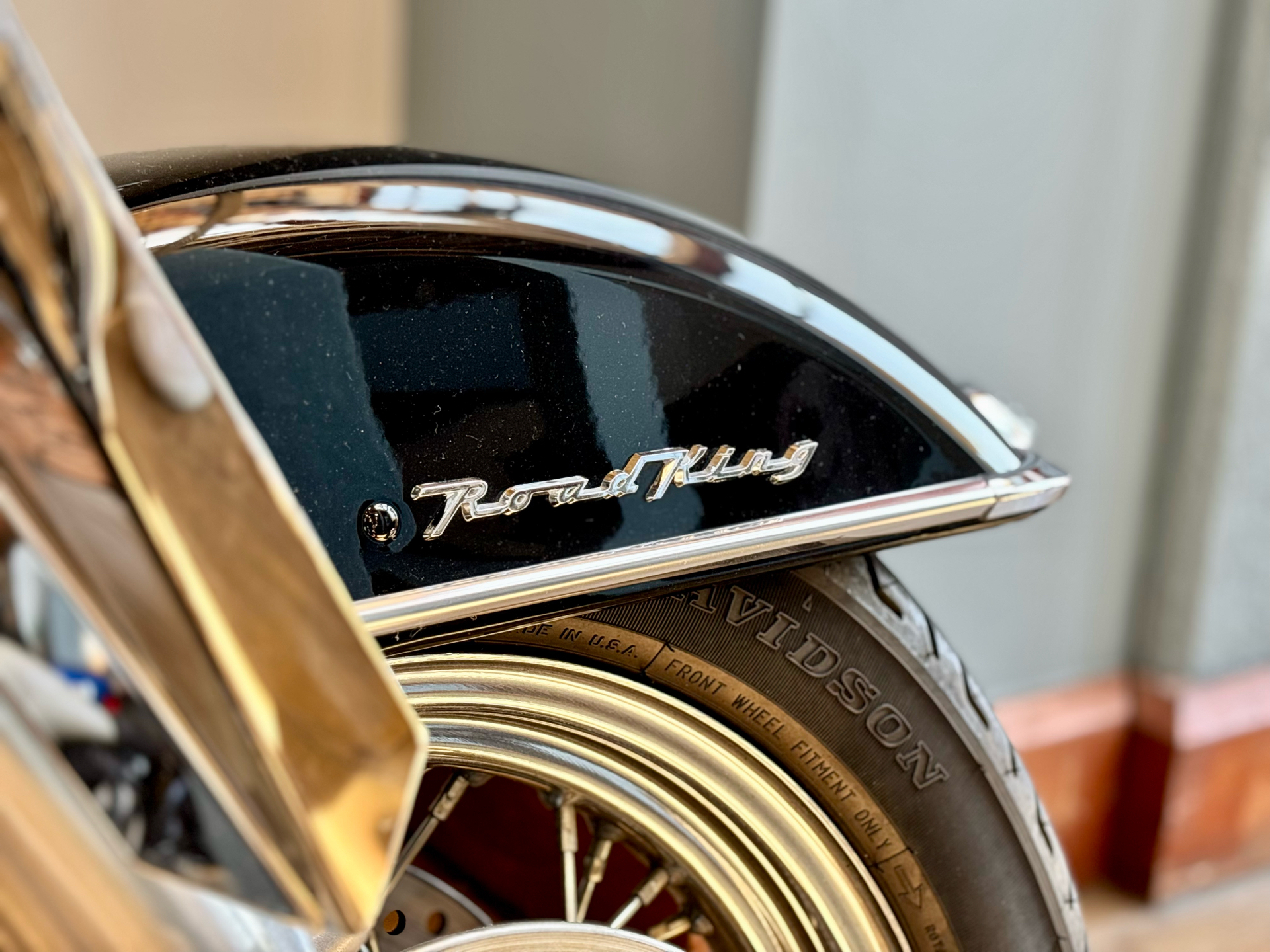2003 Harley-Davidson FLHRCI Road King® Classic in Loveland, Colorado - Photo 11