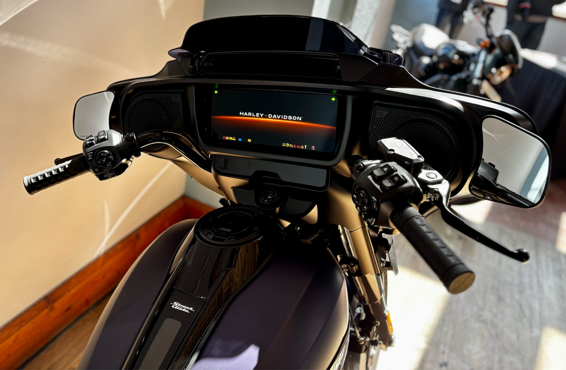 2025 Harley-Davidson Street Glide® in Loveland, Colorado - Photo 9