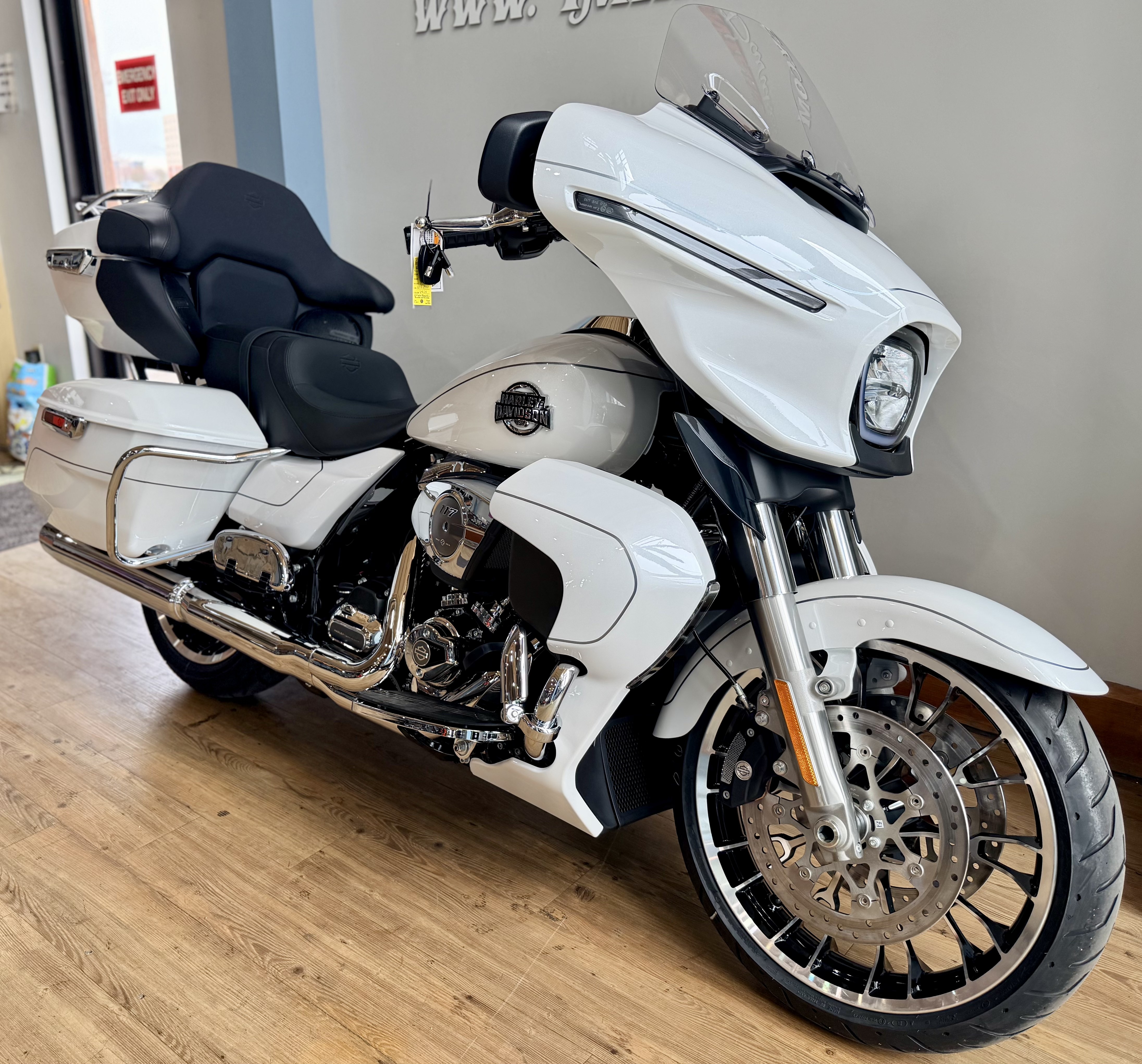 2026 Harley-Davidson Street Glide® Limited in Loveland, Colorado - Photo 2