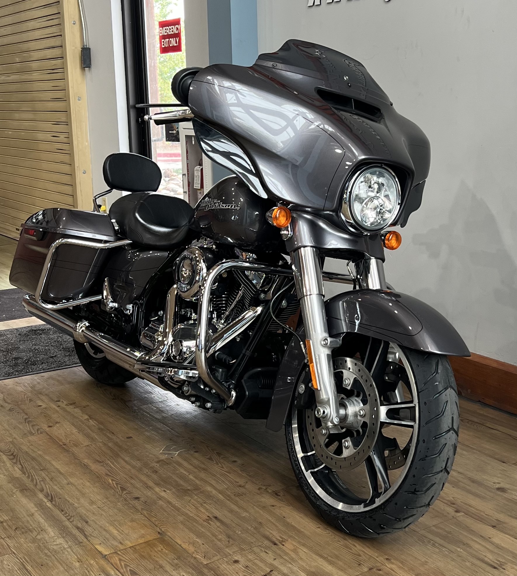 2015 Harley-Davidson Street Glide® Special in Loveland, Colorado - Photo 2