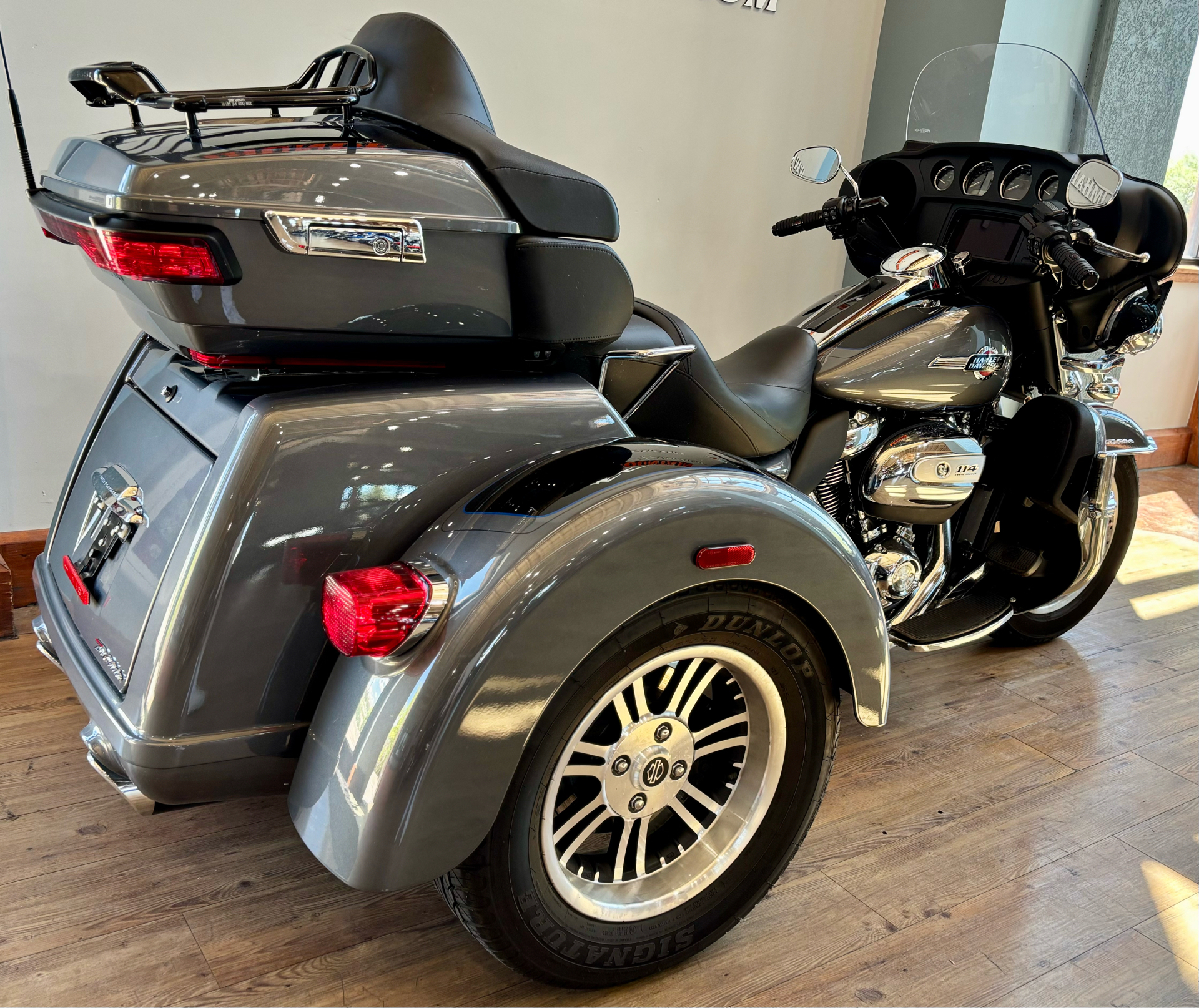 2022 Harley-Davidson Tri Glide® Ultra in Loveland, Colorado - Photo 3