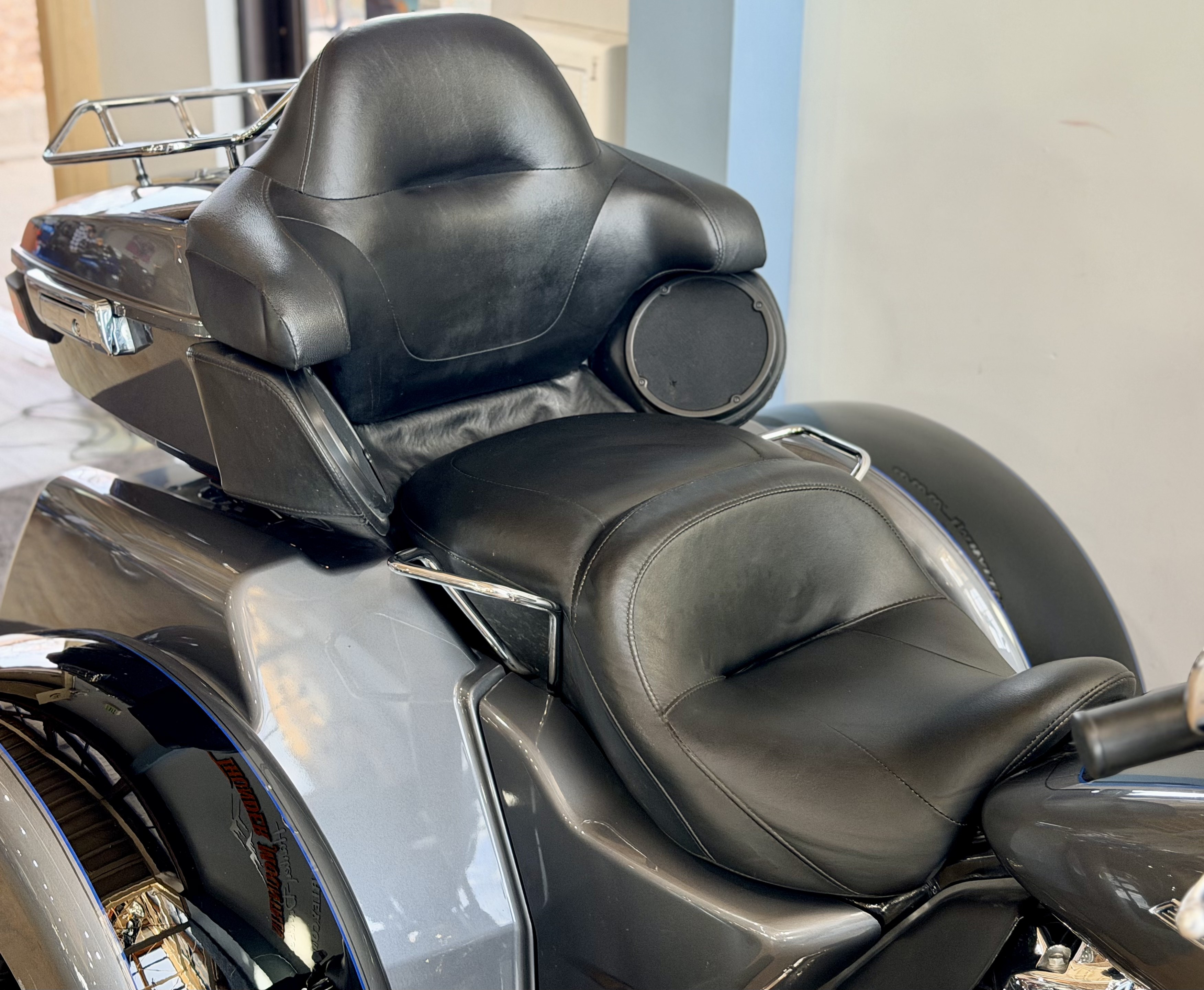 2022 Harley-Davidson Tri Glide® Ultra in Loveland, Colorado - Photo 10