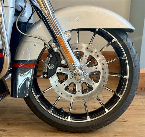 2019 Harley-Davidson CVO™ Street Glide® in Loveland, Colorado - Photo 8