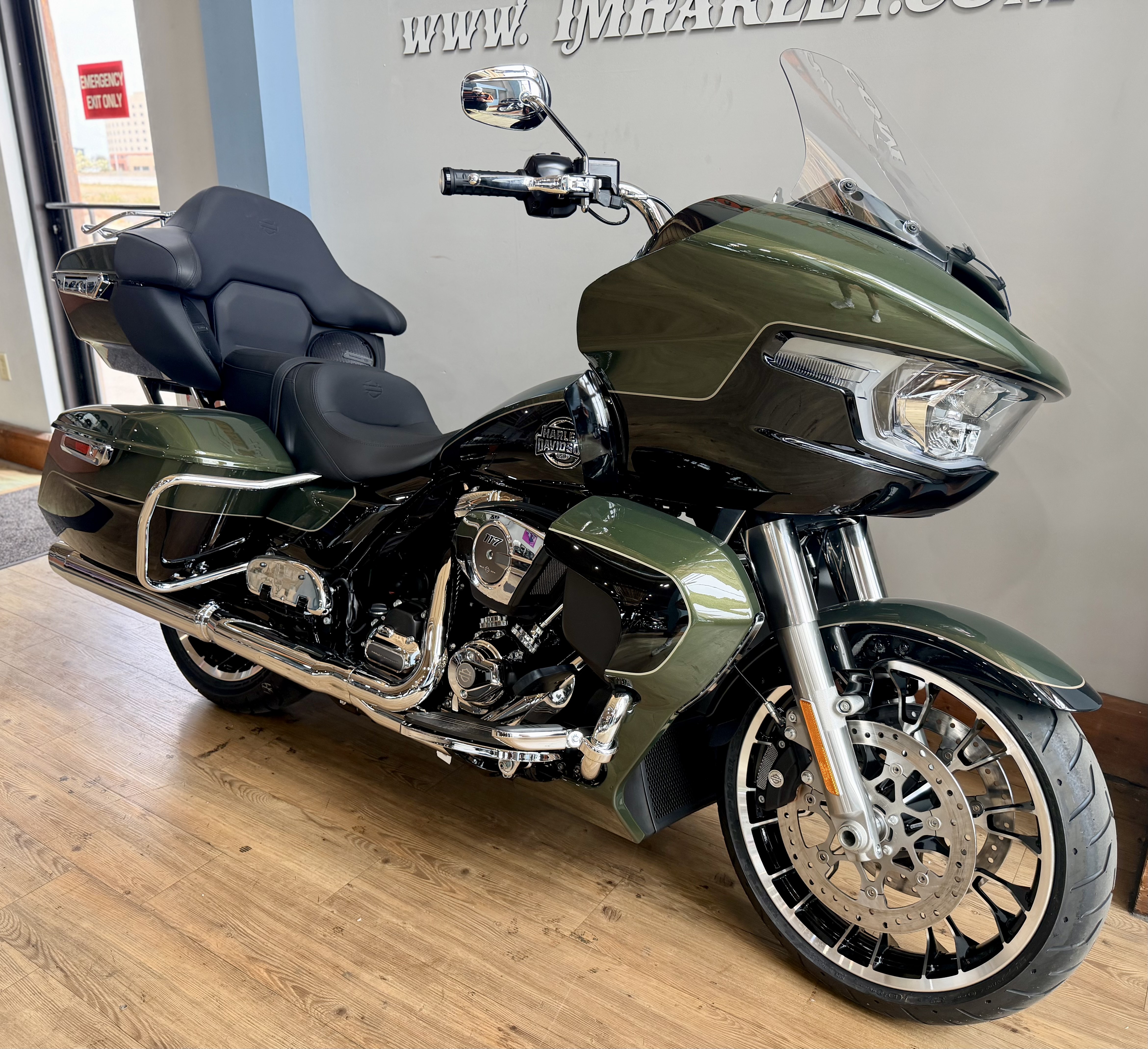 2026 Harley-Davidson Road Glide® Limited in Loveland, Colorado - Photo 2