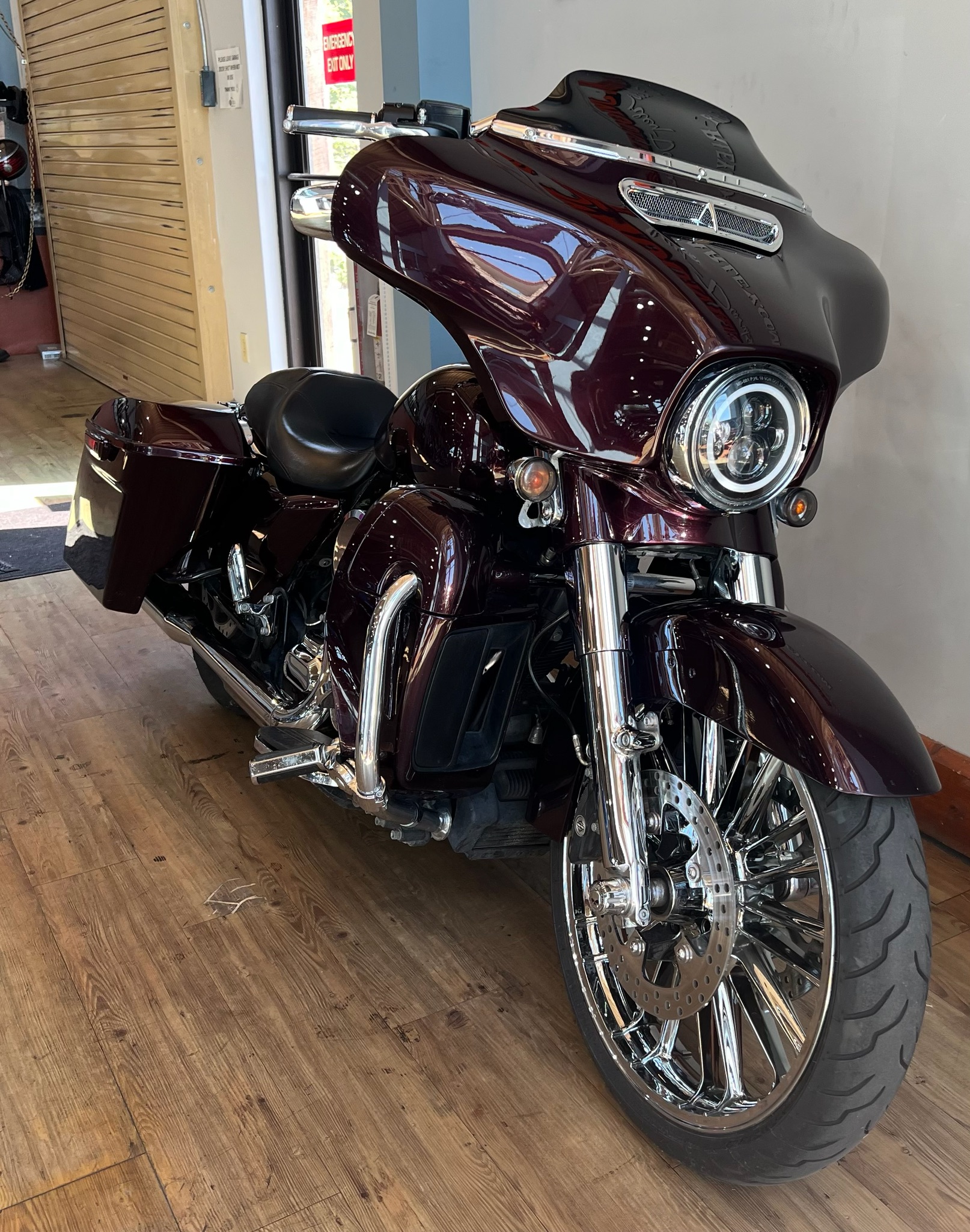 2016 Harley-Davidson Street Glide® Special in Loveland, Colorado - Photo 2