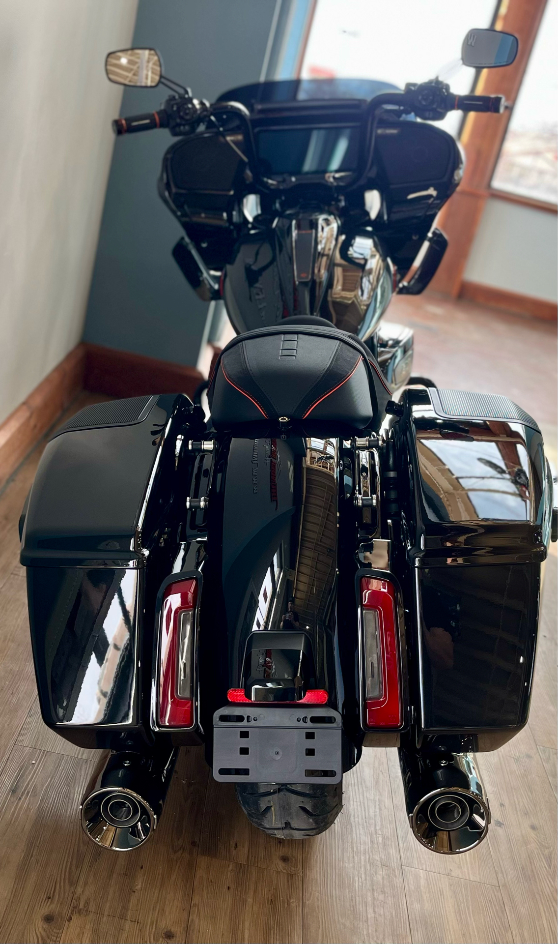 2025 Harley-Davidson CVO™ Road Glide® in Loveland, Colorado - Photo 5
