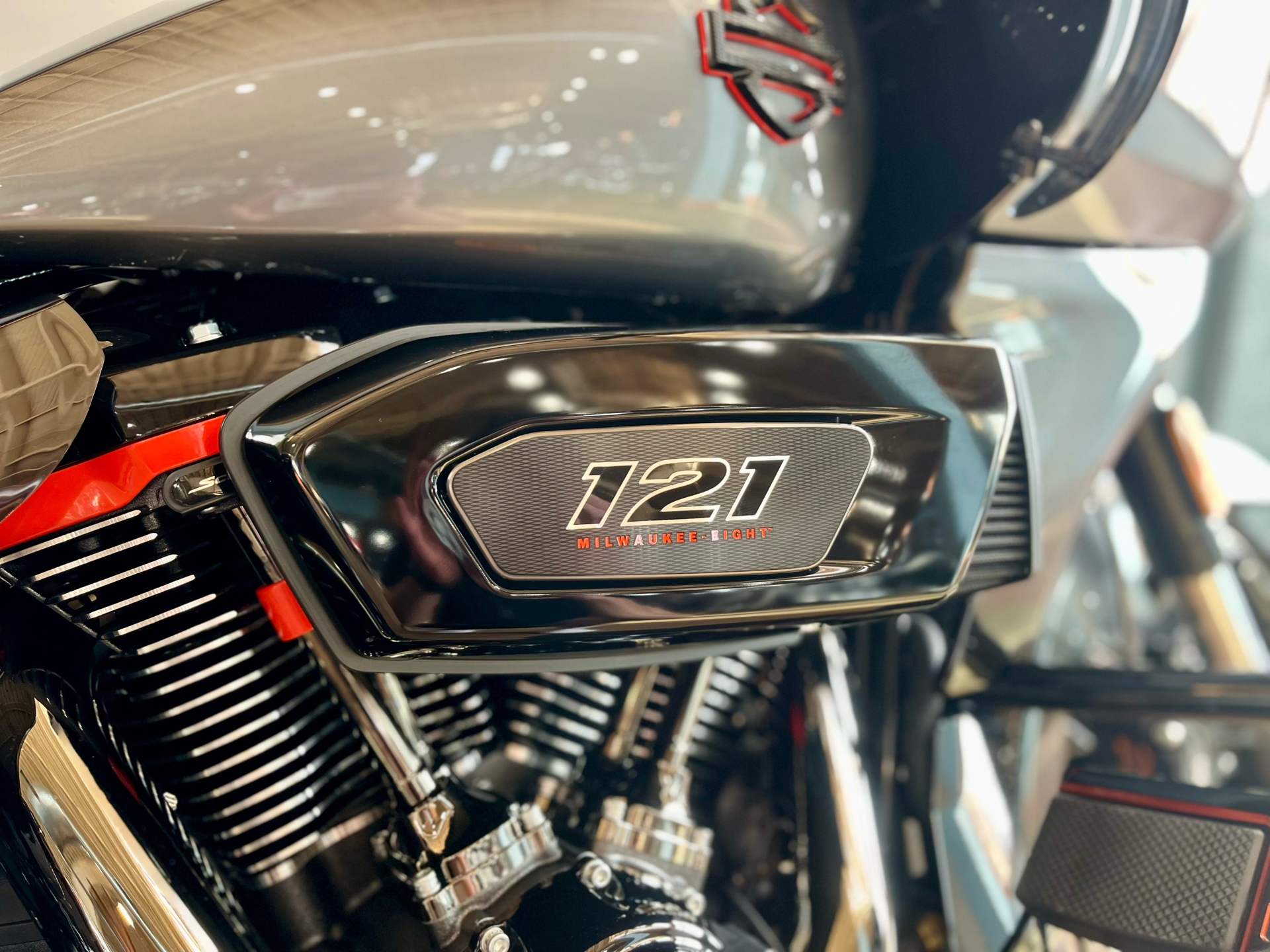2025 Harley-Davidson CVO™ Road Glide® in Loveland, Colorado - Photo 9