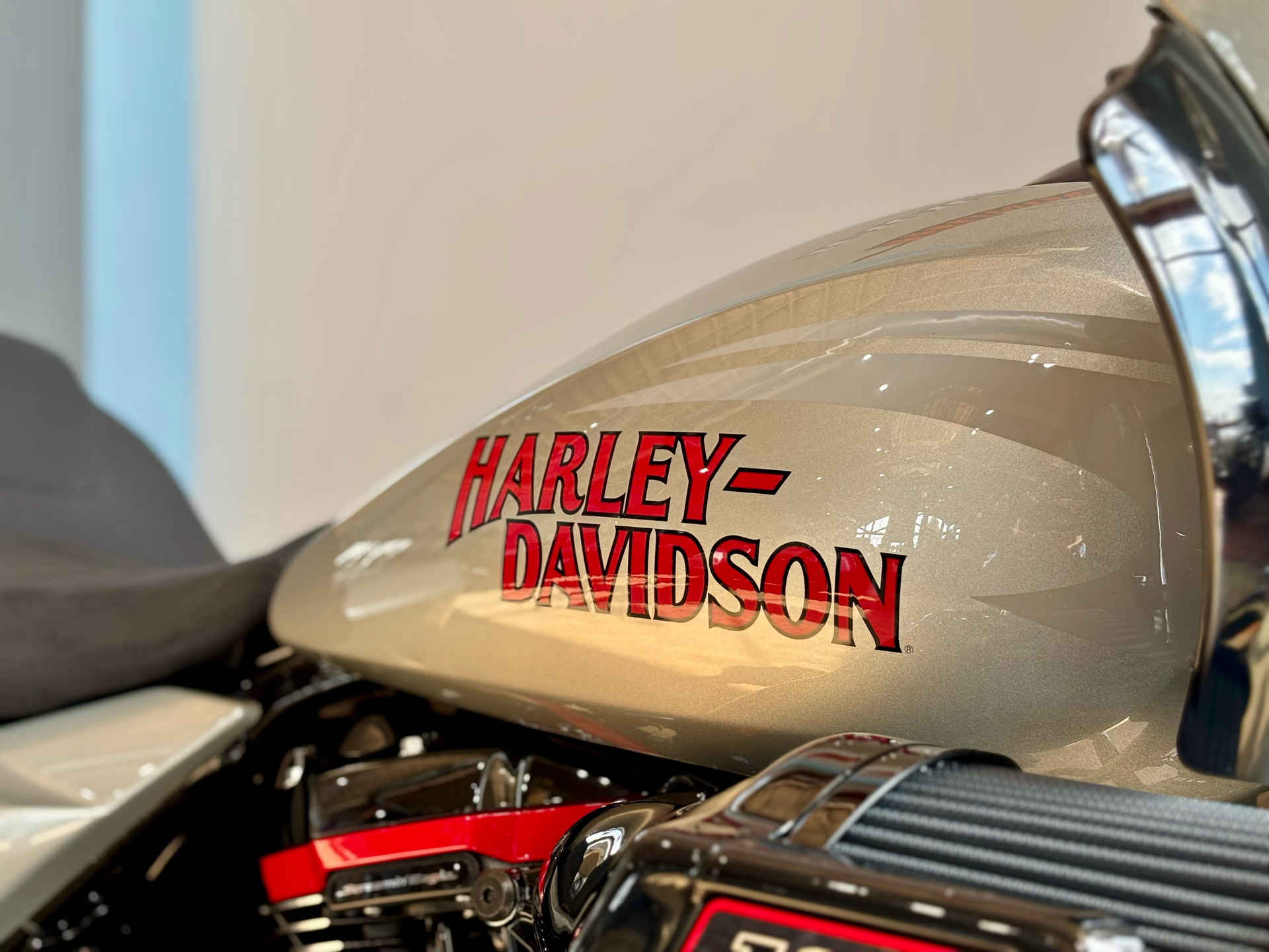 2025 Harley-Davidson CVO™ Road Glide® ST in Loveland, Colorado - Photo 6