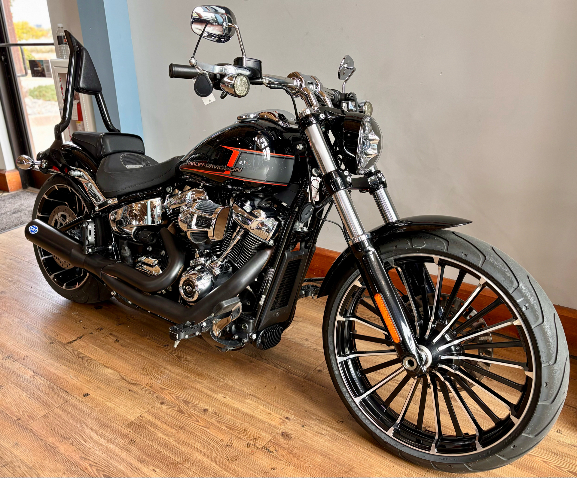 2023 Harley-Davidson Breakout® in Loveland, Colorado - Photo 2