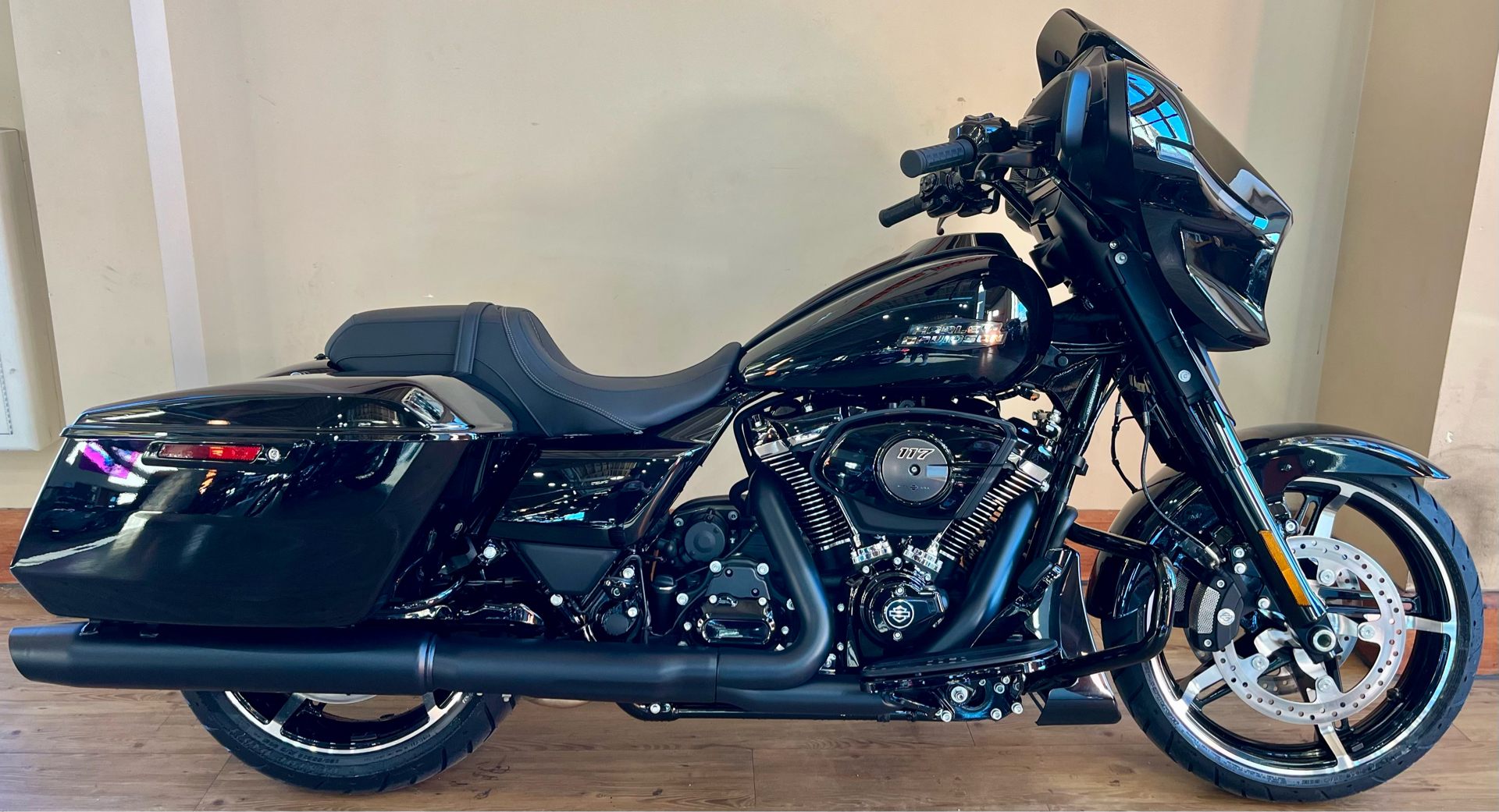 2024 Harley-Davidson Street Glide® in Loveland, Colorado - Photo 8