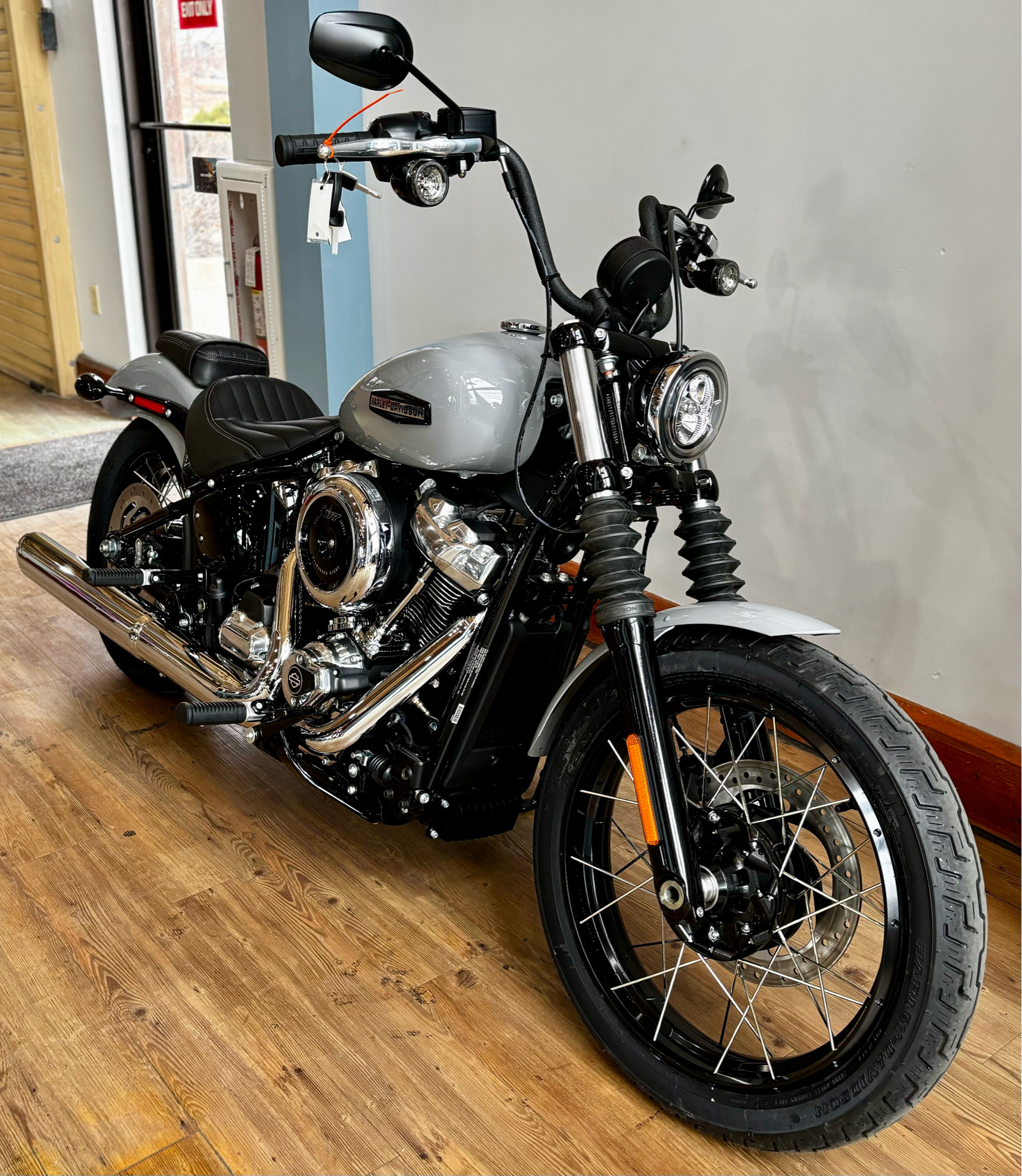 2025 Harley-Davidson Street Bob® in Loveland, Colorado - Photo 2