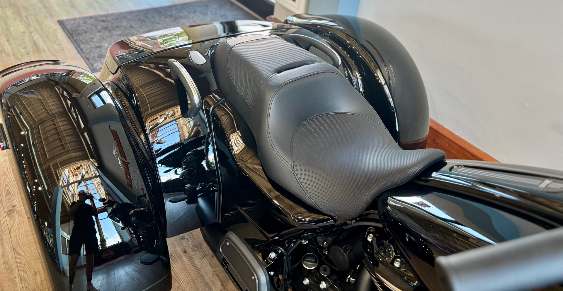 2025 Harley-Davidson Road Glide® 3 in Loveland, Colorado - Photo 8