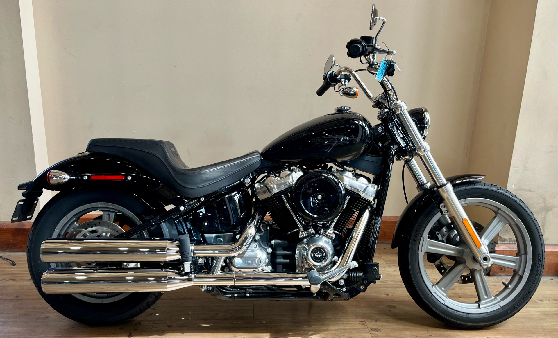 2022 Harley-Davidson Softail® Standard in Loveland, Colorado - Photo 8