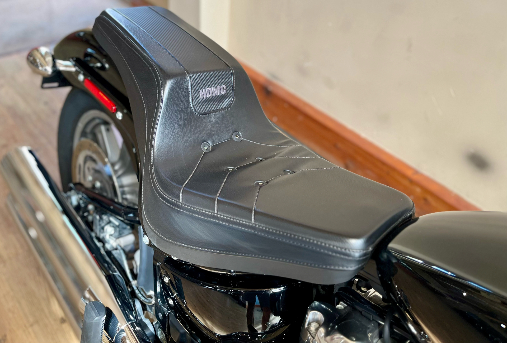 2022 Harley-Davidson Softail® Standard in Loveland, Colorado - Photo 9