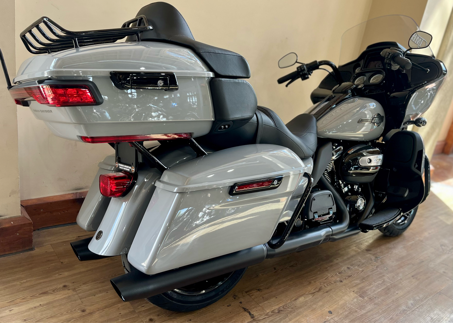 2024 Harley-Davidson Road Glide® Limited in Loveland, Colorado - Photo 3