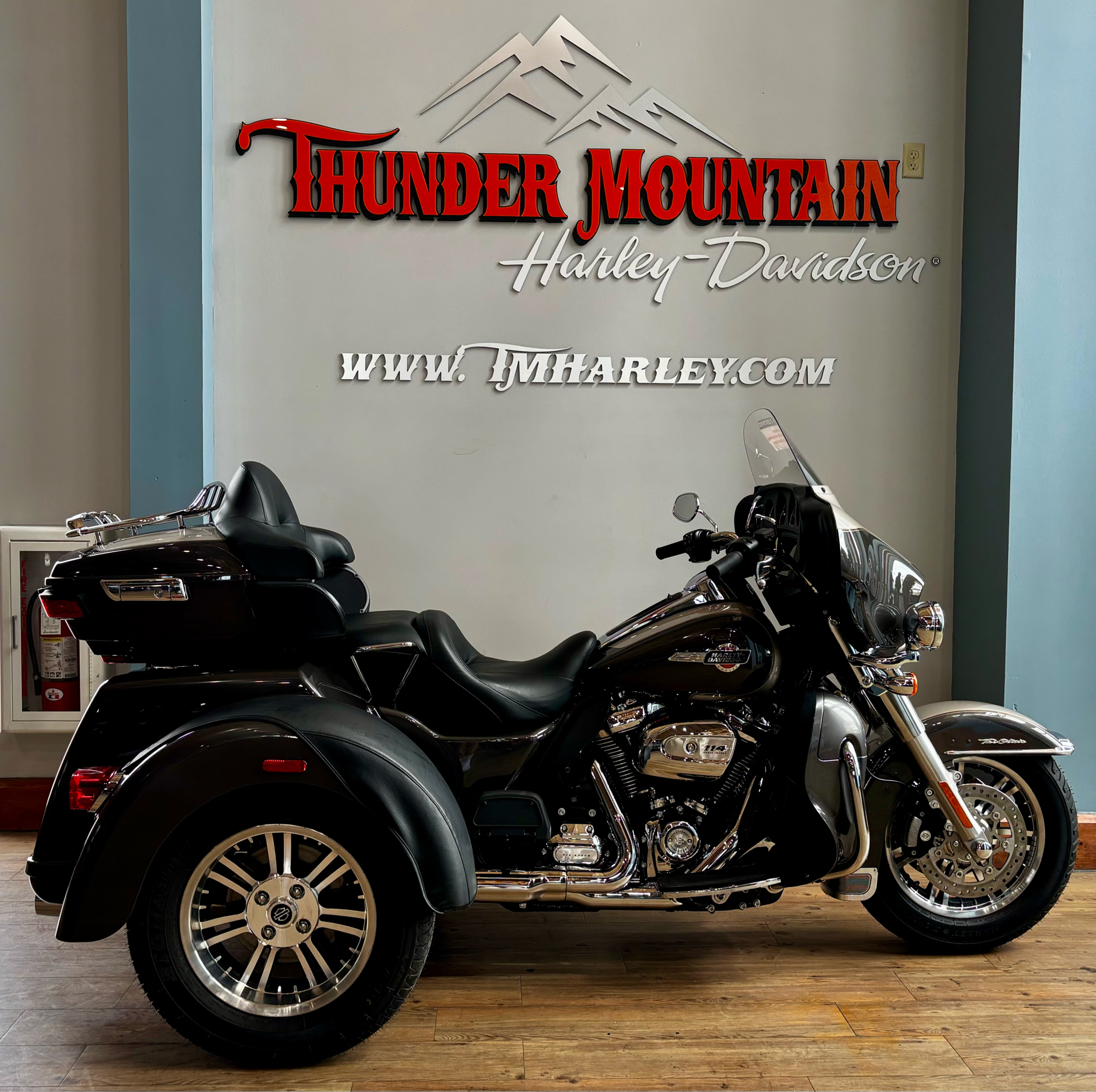 2023 Harley-Davidson Tri Glide® Ultra in Loveland, Colorado - Photo 1