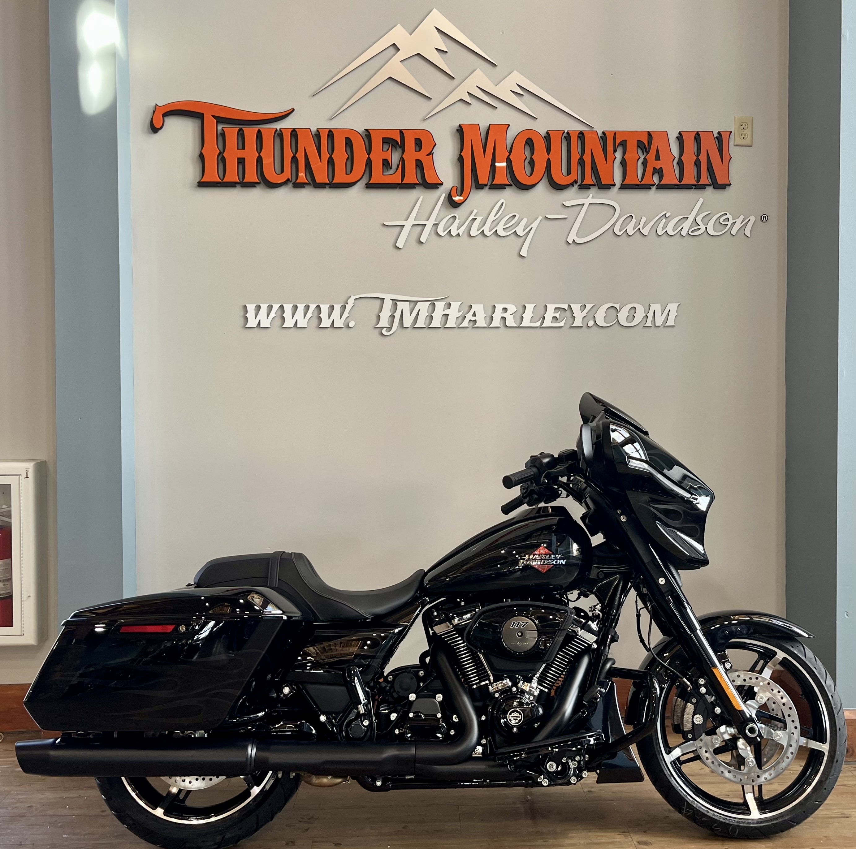 2025 Harley-Davidson Street Glide® in Loveland, Colorado - Photo 1