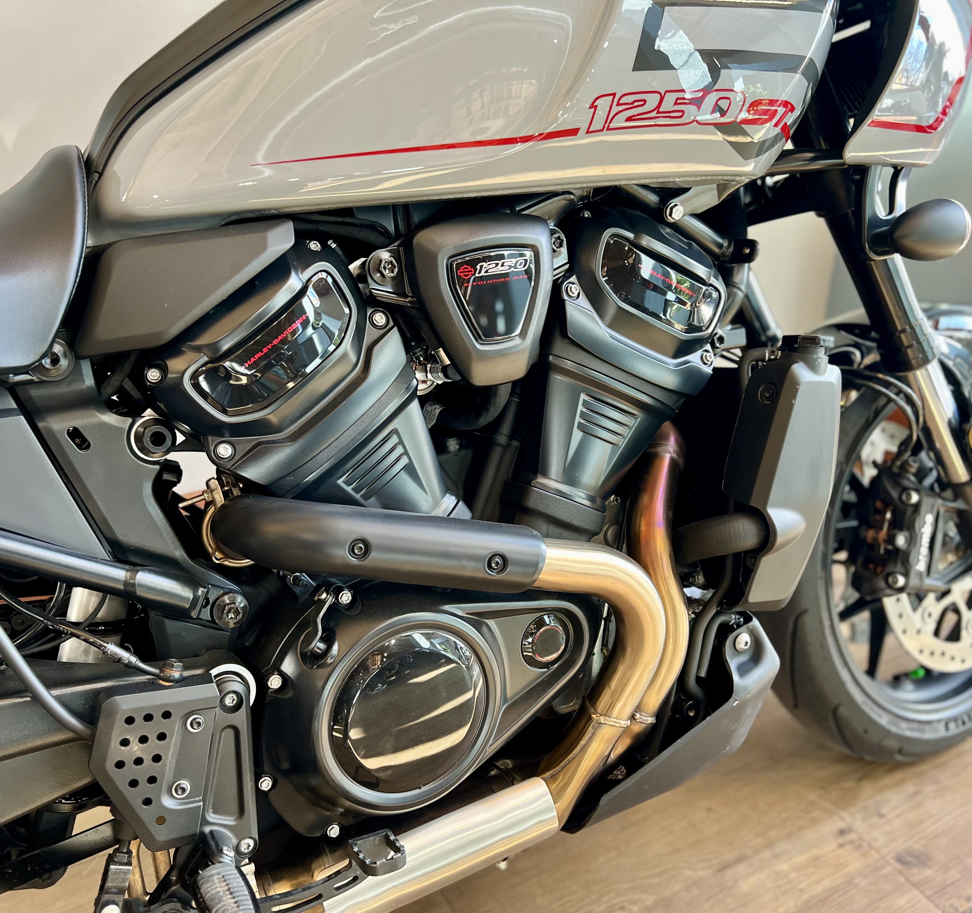2025 Harley-Davidson Pan America® 1250 ST in Loveland, Colorado - Photo 4