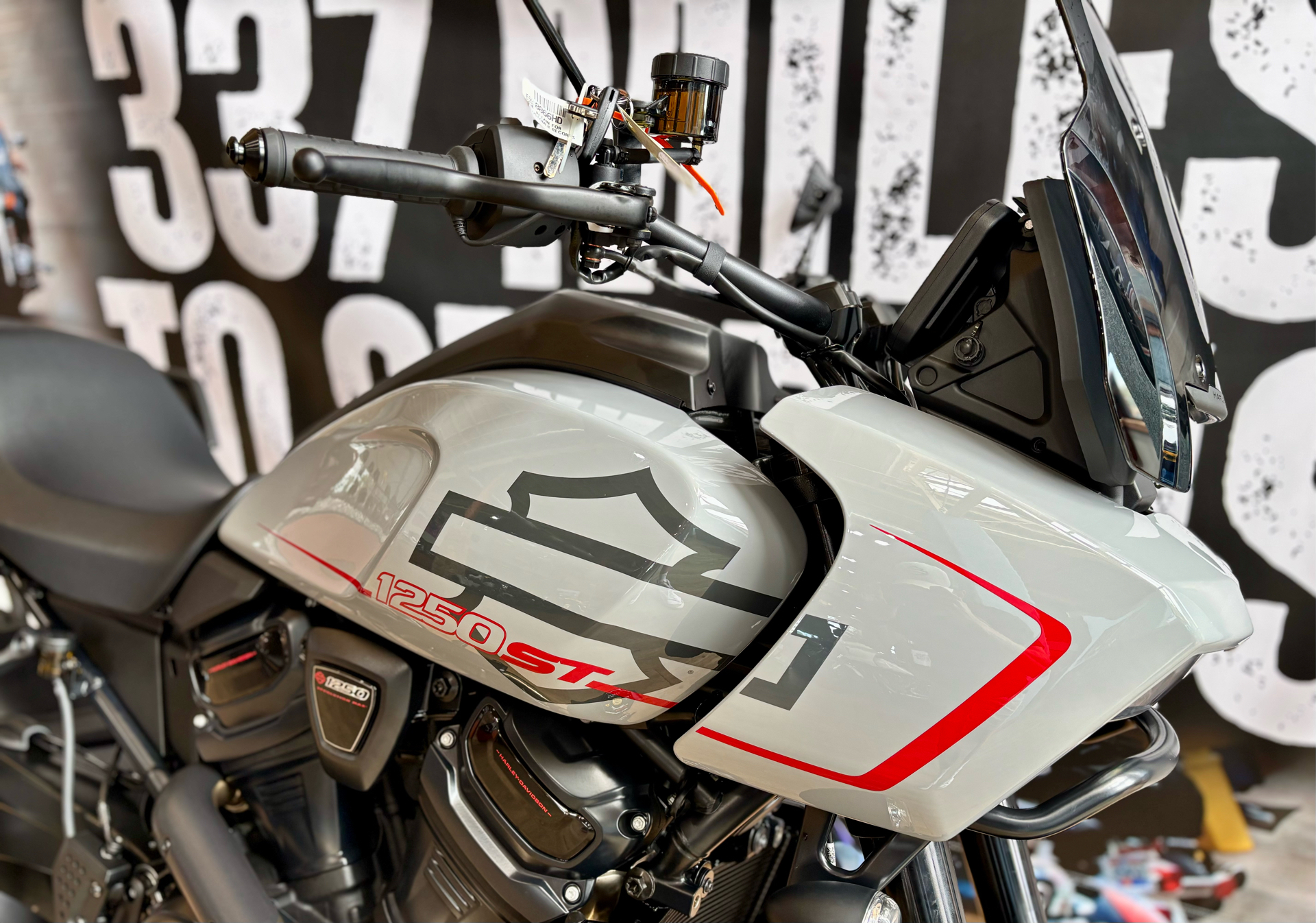 2025 Harley-Davidson Pan America® 1250 ST in Loveland, Colorado - Photo 6