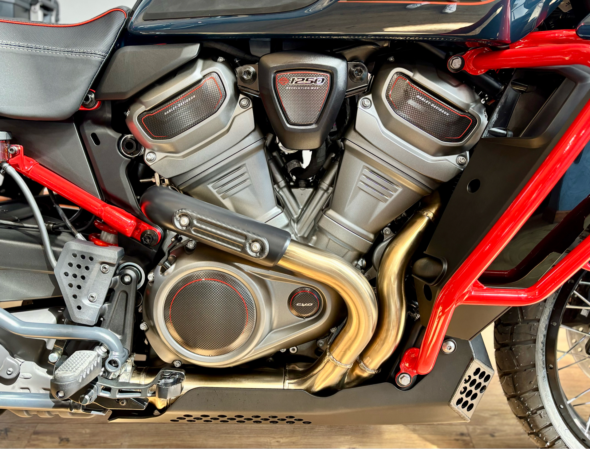 2025 Harley-Davidson CVO™ Pan America® in Loveland, Colorado - Photo 7