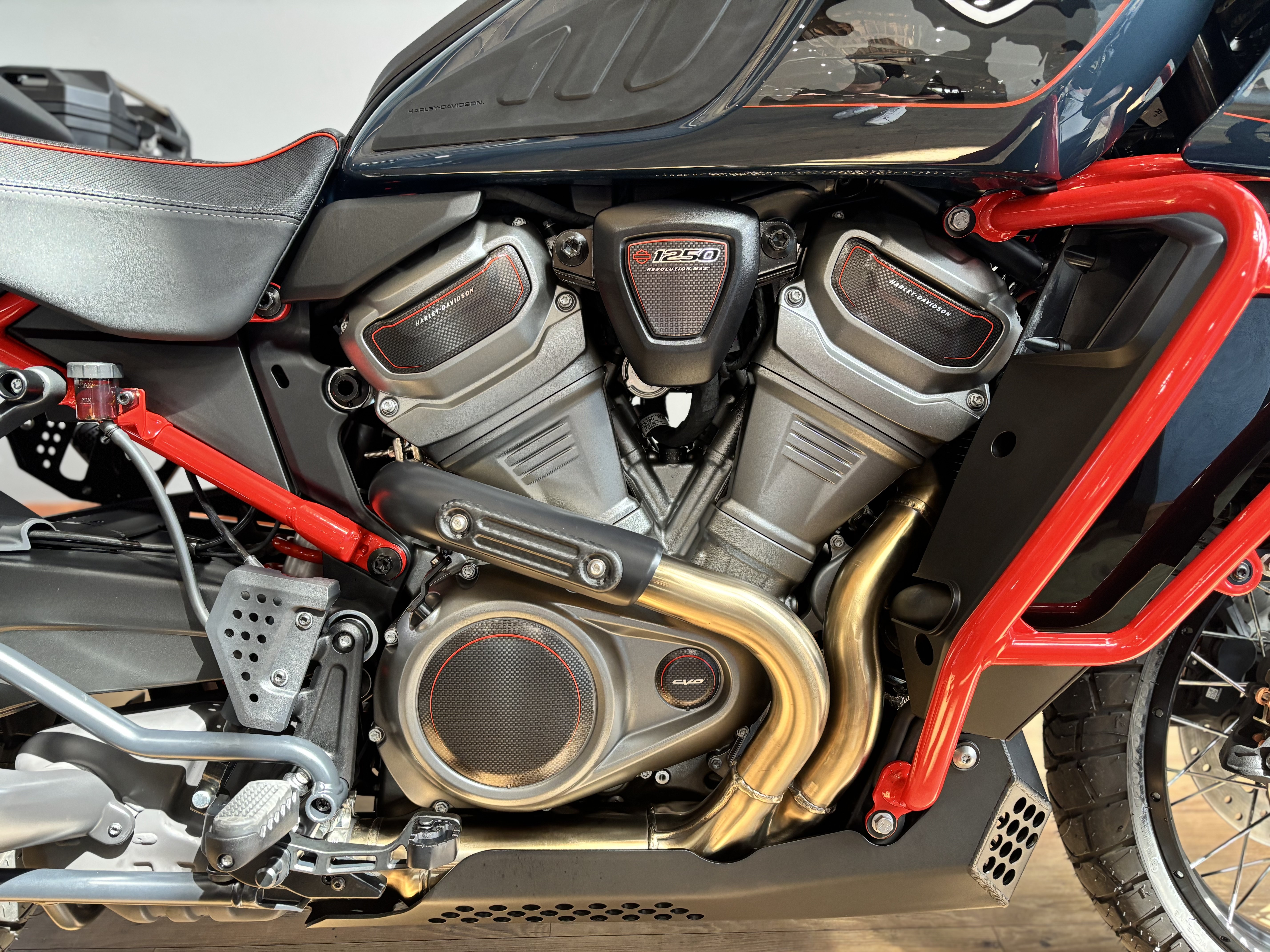 2025 Harley-Davidson CVO™ Pan America® in Loveland, Colorado - Photo 10