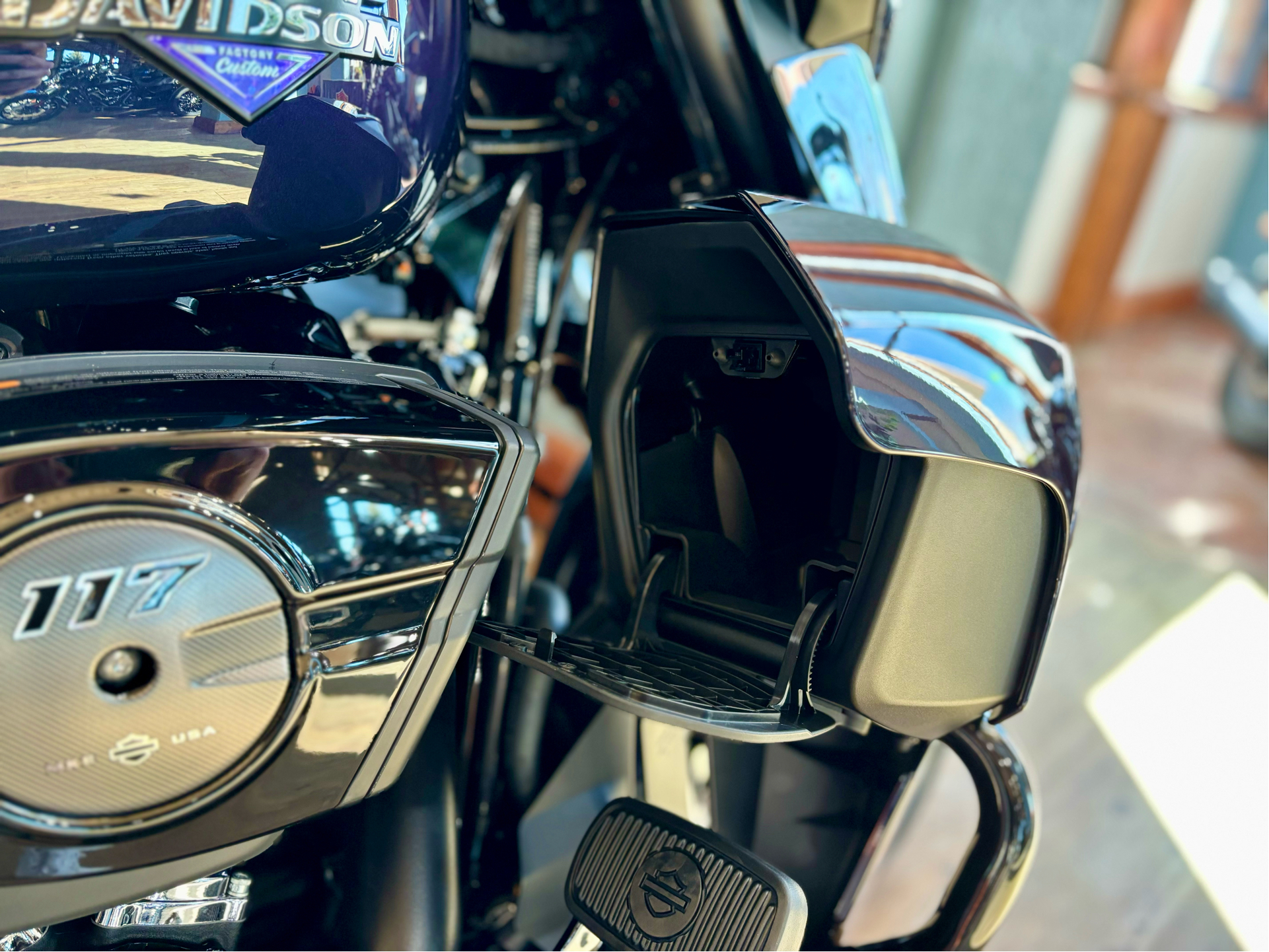 2025 Harley-Davidson Street Glide® Ultra in Loveland, Colorado - Photo 11