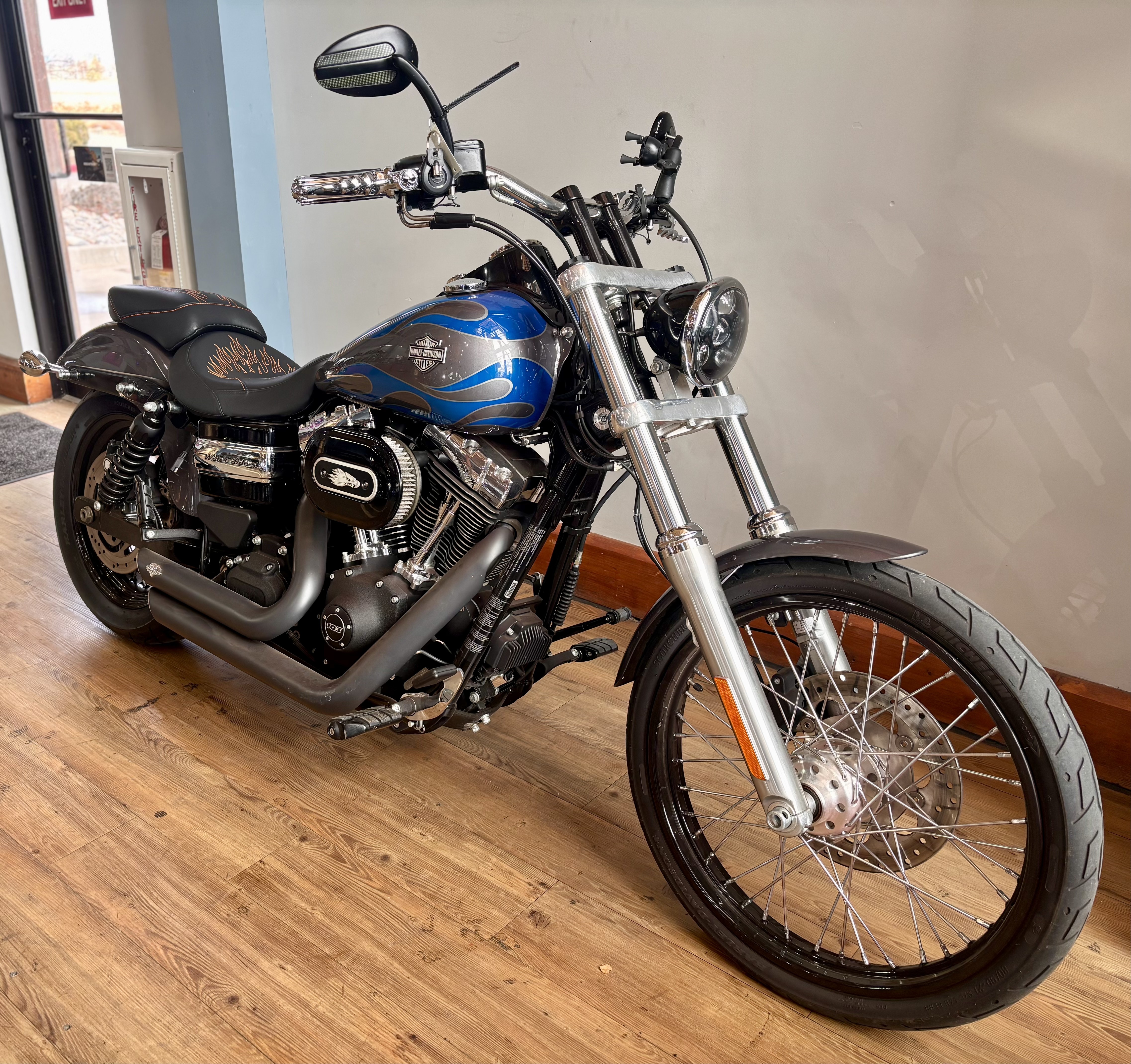 2014 Harley-Davidson Dyna® Wide Glide® in Loveland, Colorado - Photo 2