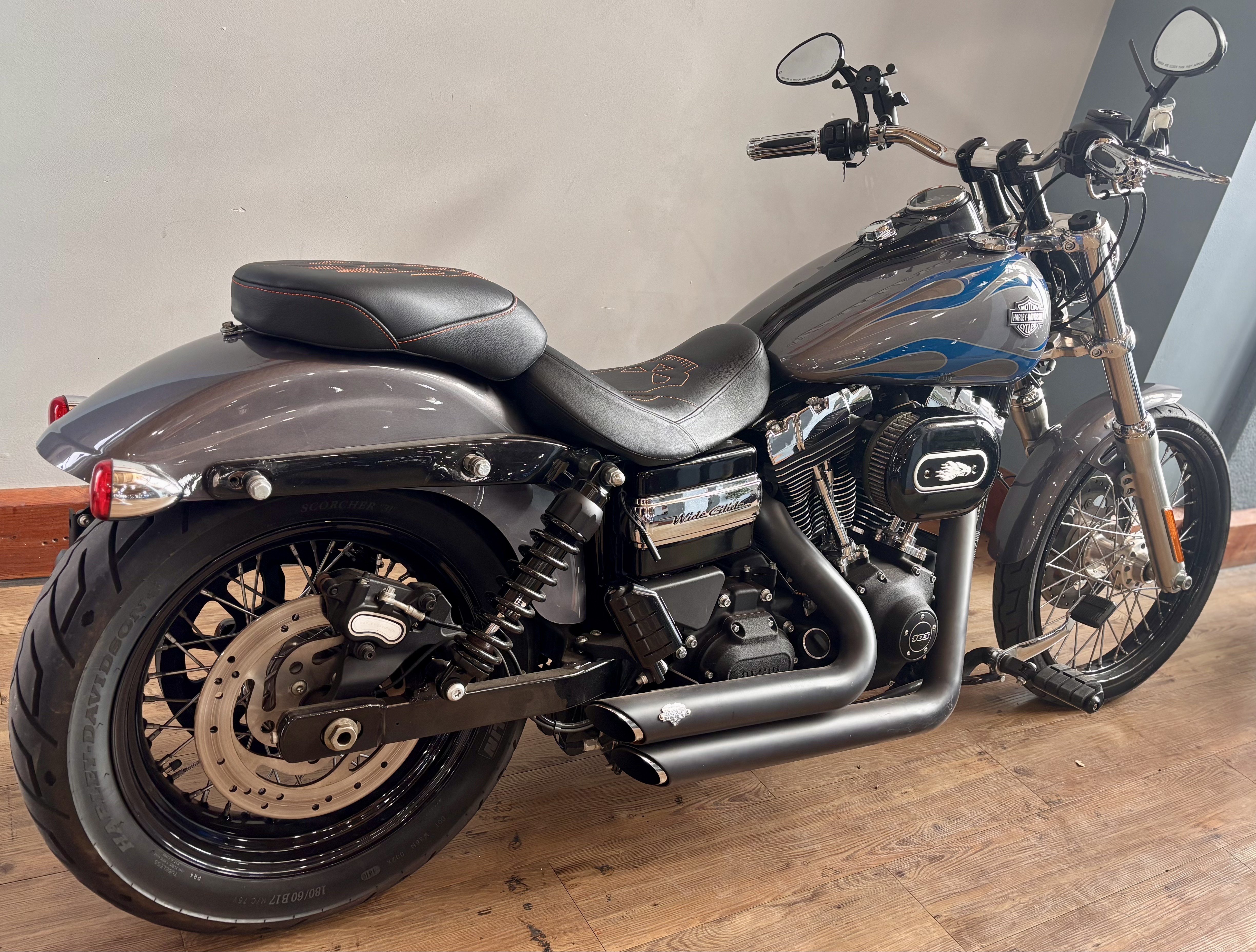 2014 Harley-Davidson Dyna® Wide Glide® in Loveland, Colorado - Photo 3