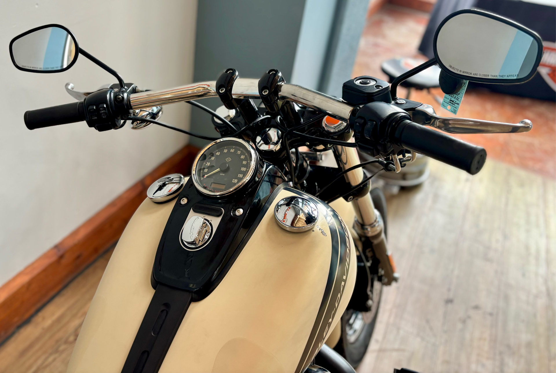 2014 Harley-Davidson Dyna® Fat Bob® in Loveland, Colorado - Photo 10
