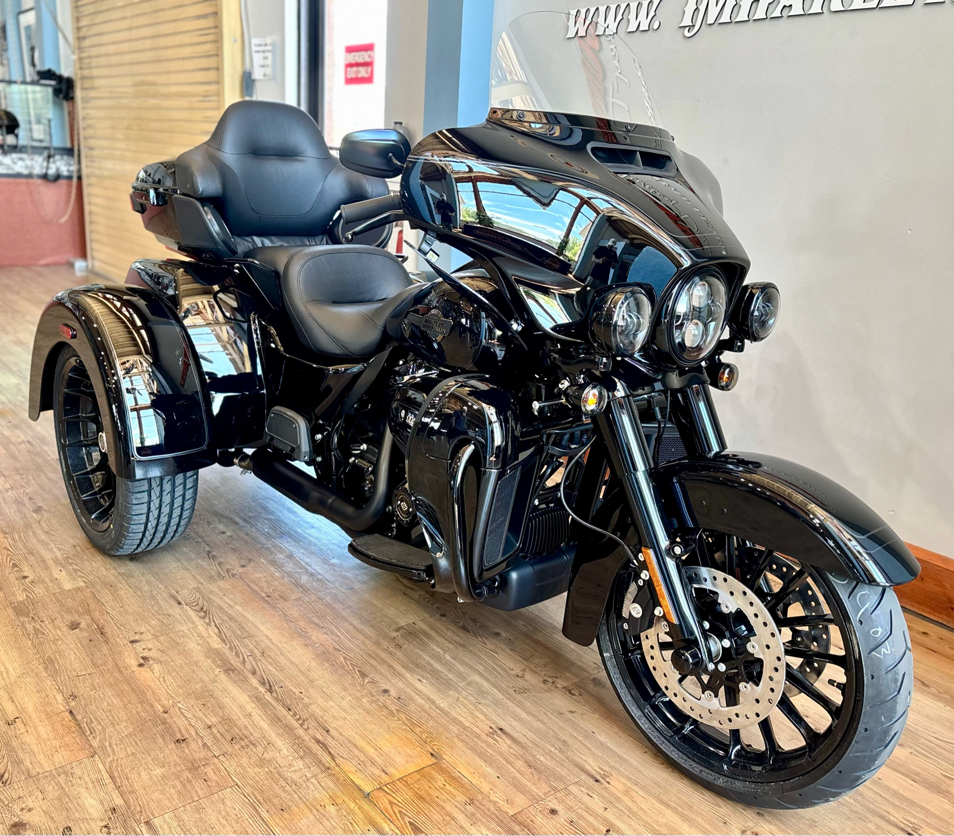 2025 Harley-Davidson Tri Glide® Ultra in Loveland, Colorado - Photo 2