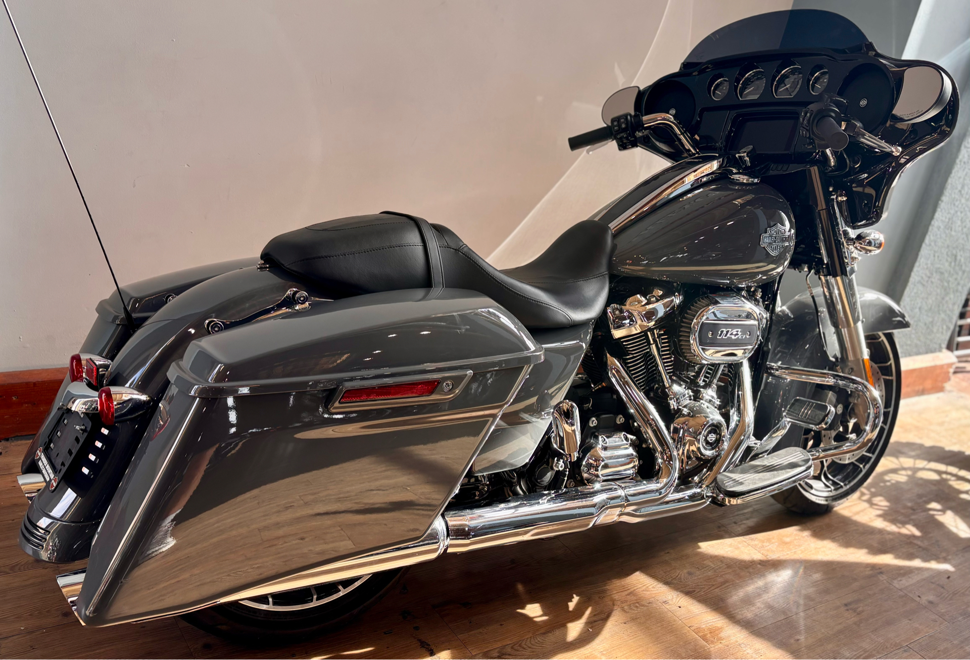 2022 Harley-Davidson Street Glide® Special in Loveland, Colorado - Photo 5