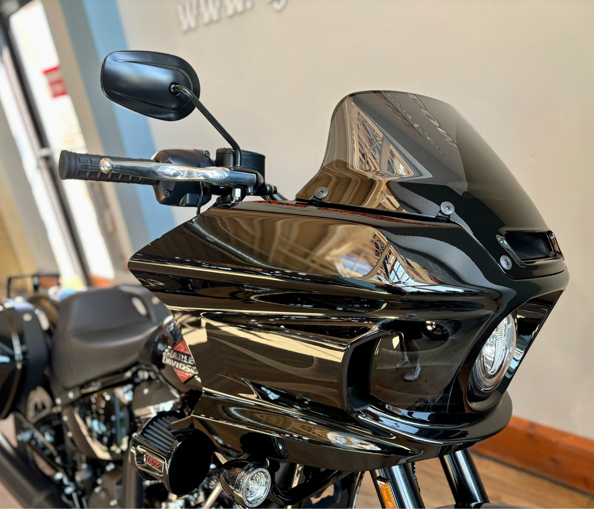 2025 Harley-Davidson Low Rider® ST in Loveland, Colorado - Photo 6