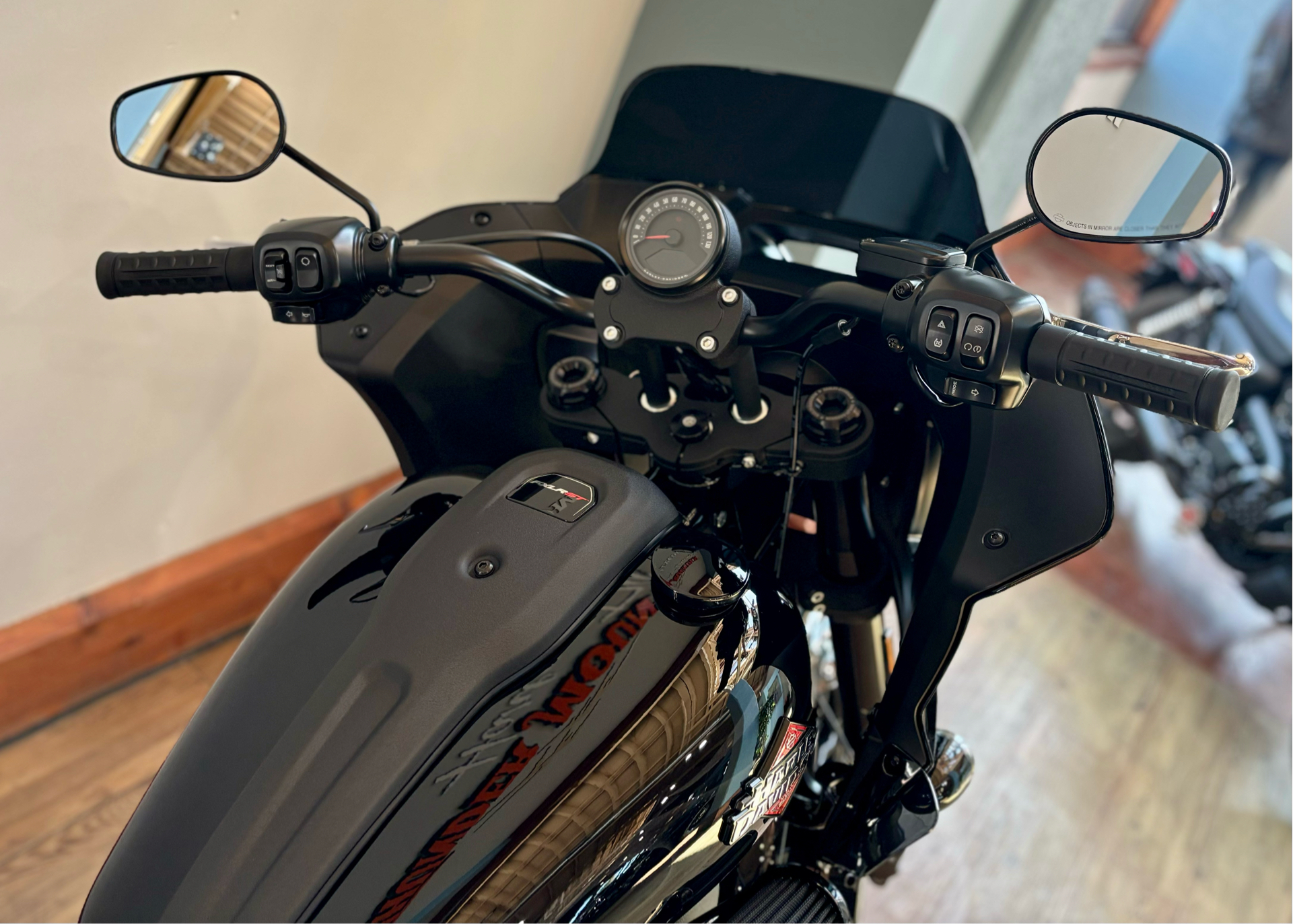 2025 Harley-Davidson Low Rider® ST in Loveland, Colorado - Photo 16
