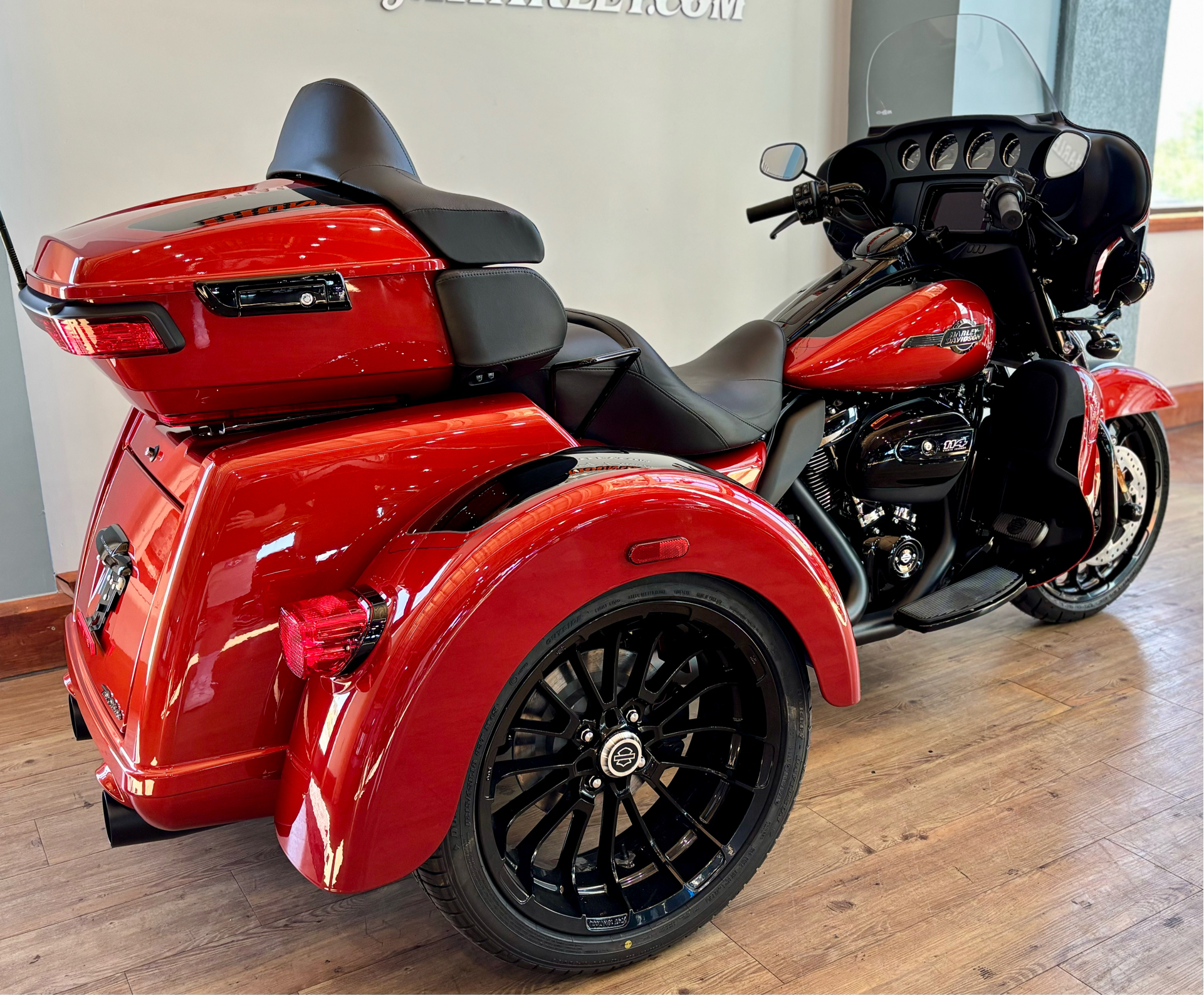 2025 Harley-Davidson Tri Glide® Ultra in Loveland, Colorado - Photo 3