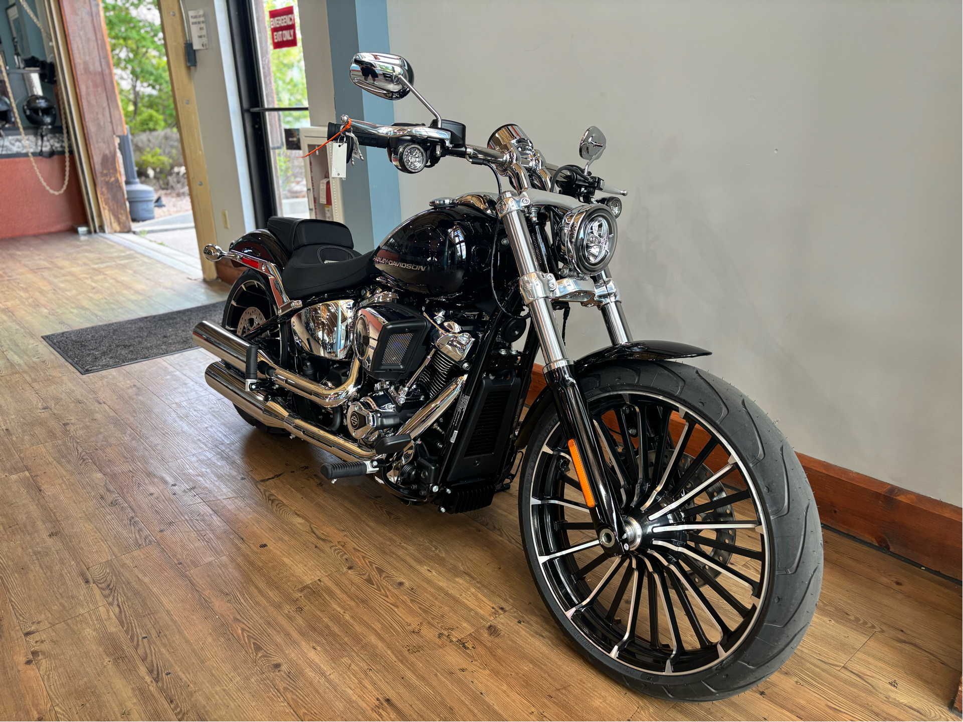 2025 Harley-Davidson Breakout® in Loveland, Colorado - Photo 2
