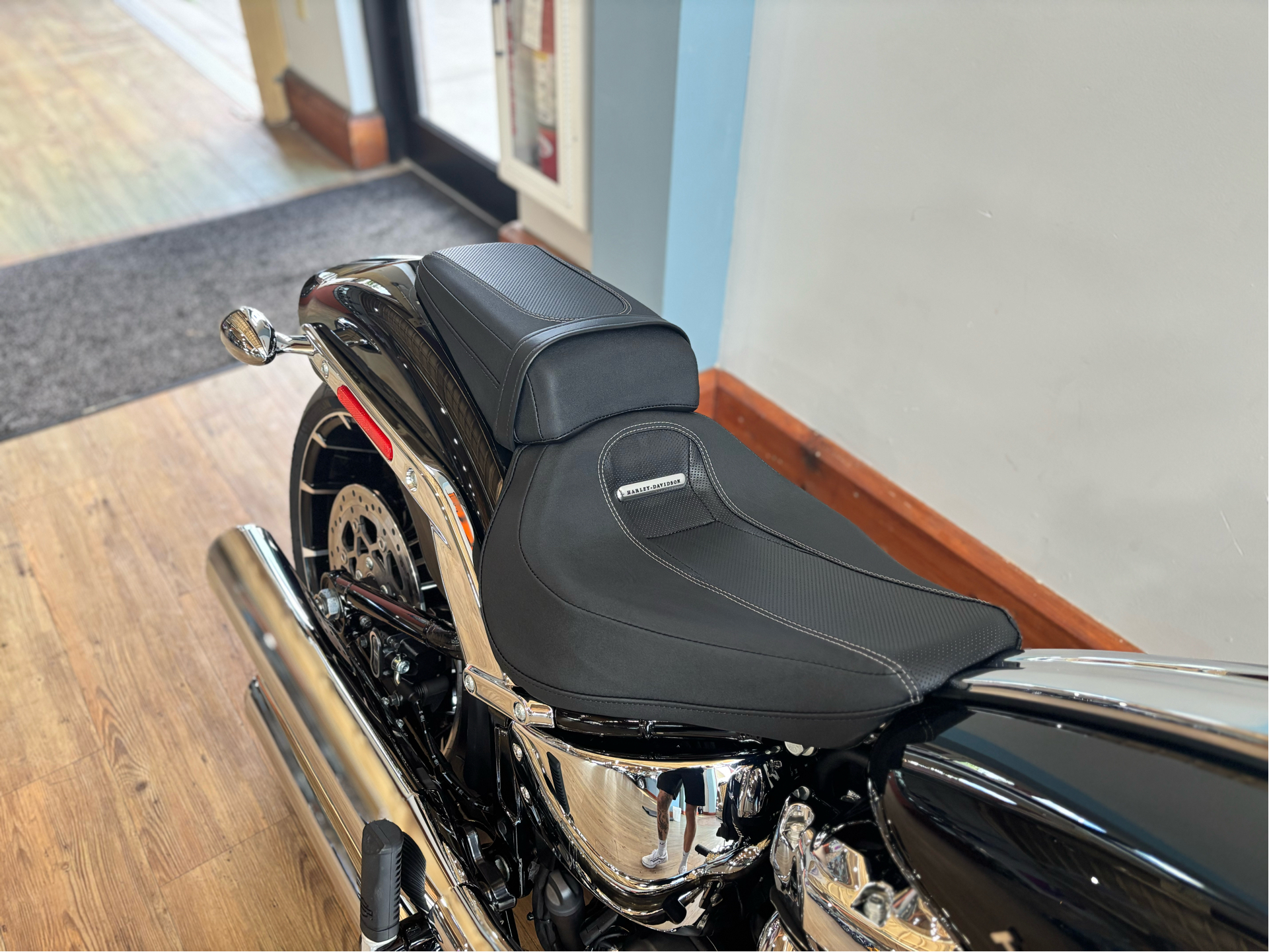 2025 Harley-Davidson Breakout® in Loveland, Colorado - Photo 8