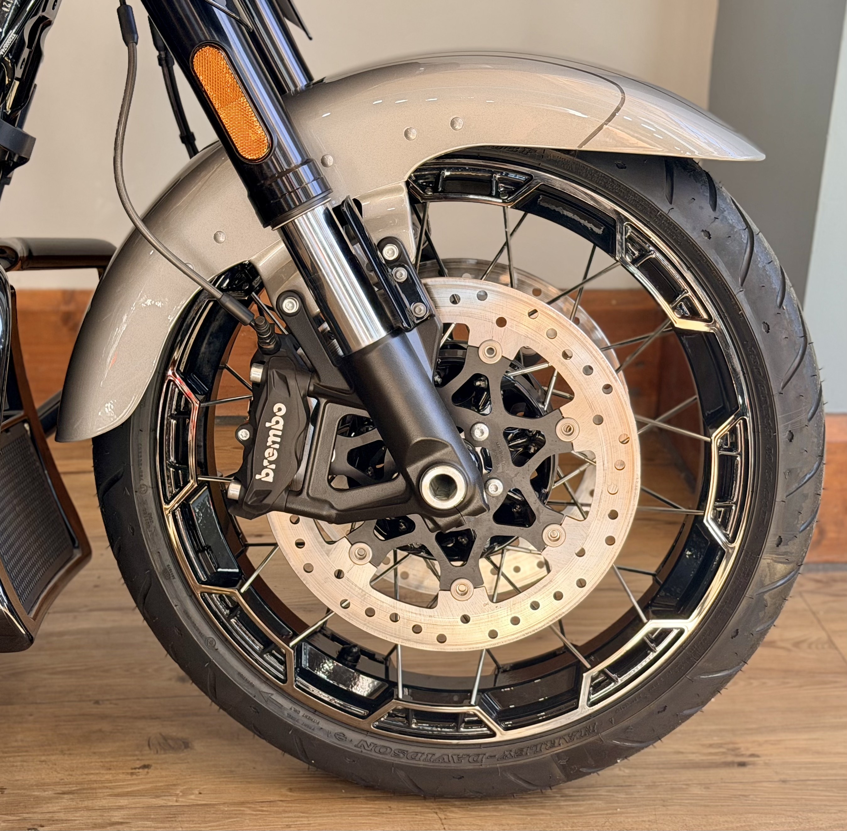 2023 Harley-Davidson CVO™ Street Glide® in Loveland, Colorado - Photo 9