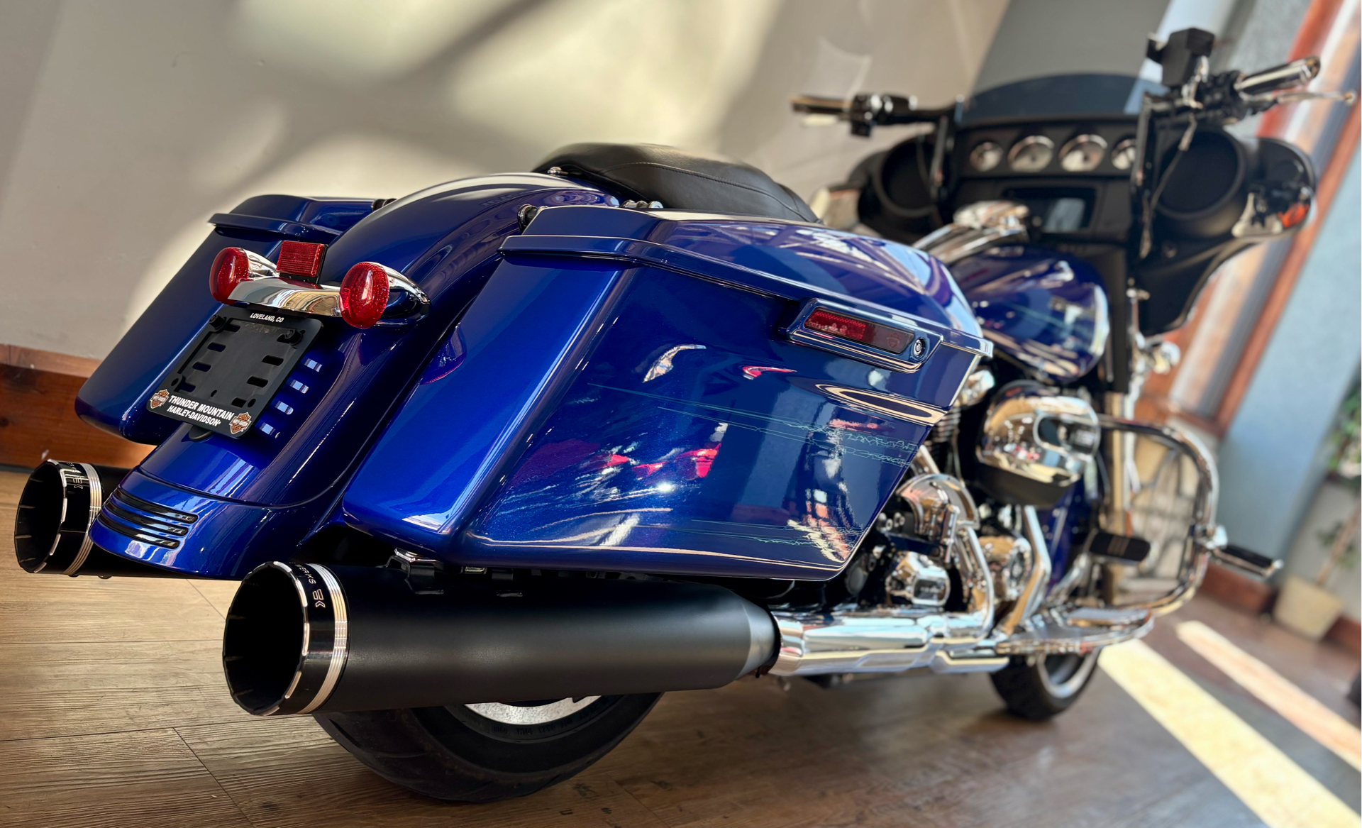 2019 Harley-Davidson Street Glide® in Loveland, Colorado - Photo 10