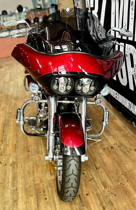 2011 Harley-Davidson CVO™ Road Glide® Ultra in Loveland, Colorado - Photo 4