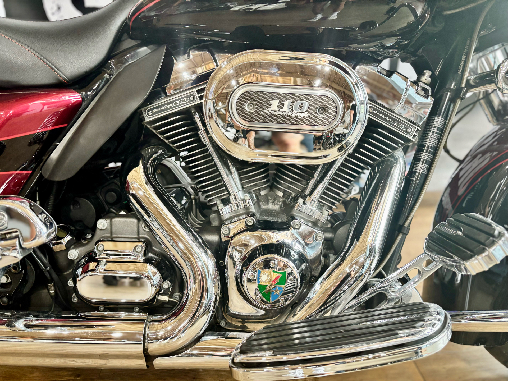 2011 Harley-Davidson CVO™ Road Glide® Ultra in Loveland, Colorado - Photo 7