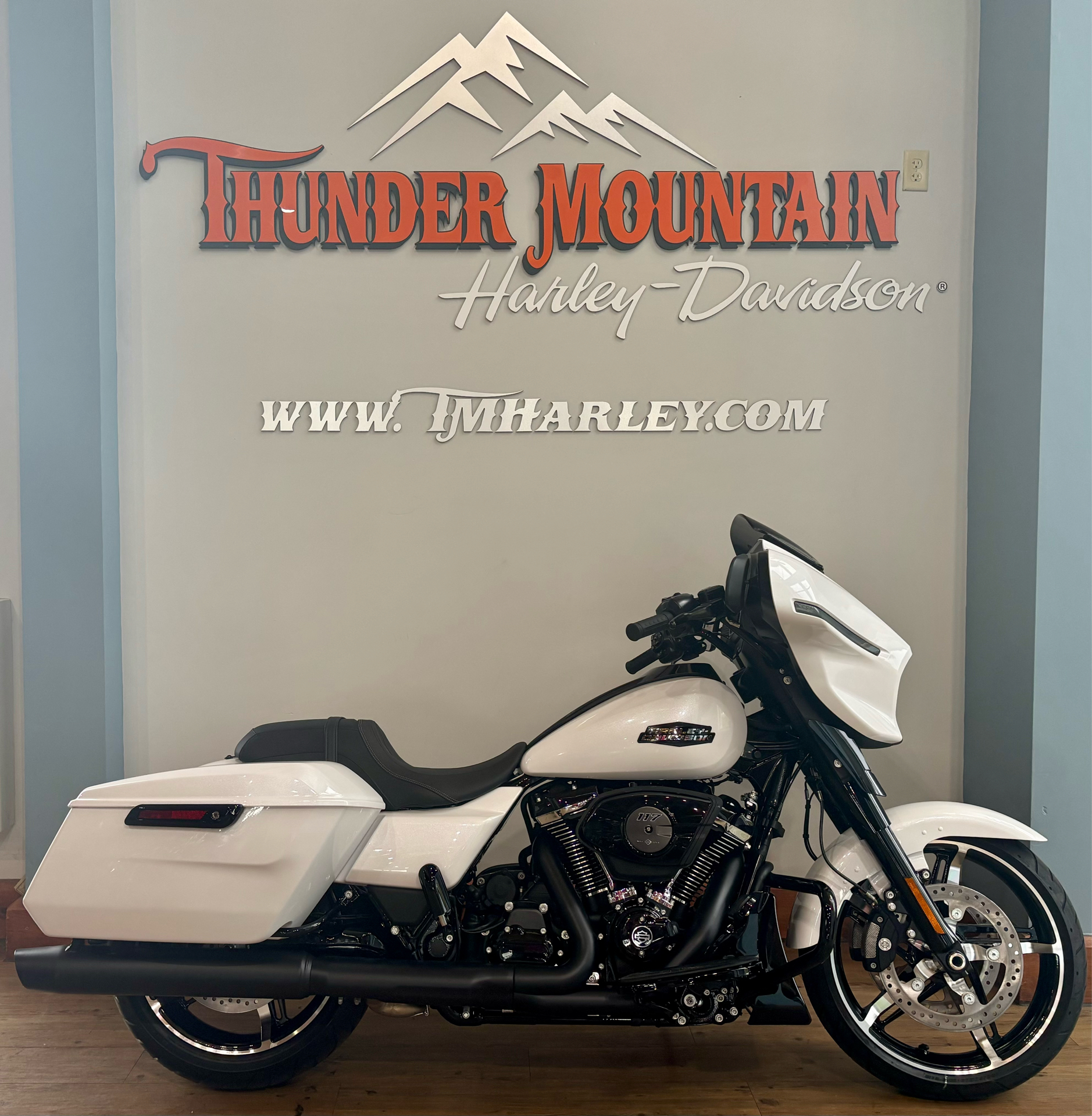2025 Harley-Davidson Street Glide® in Loveland, Colorado - Photo 1