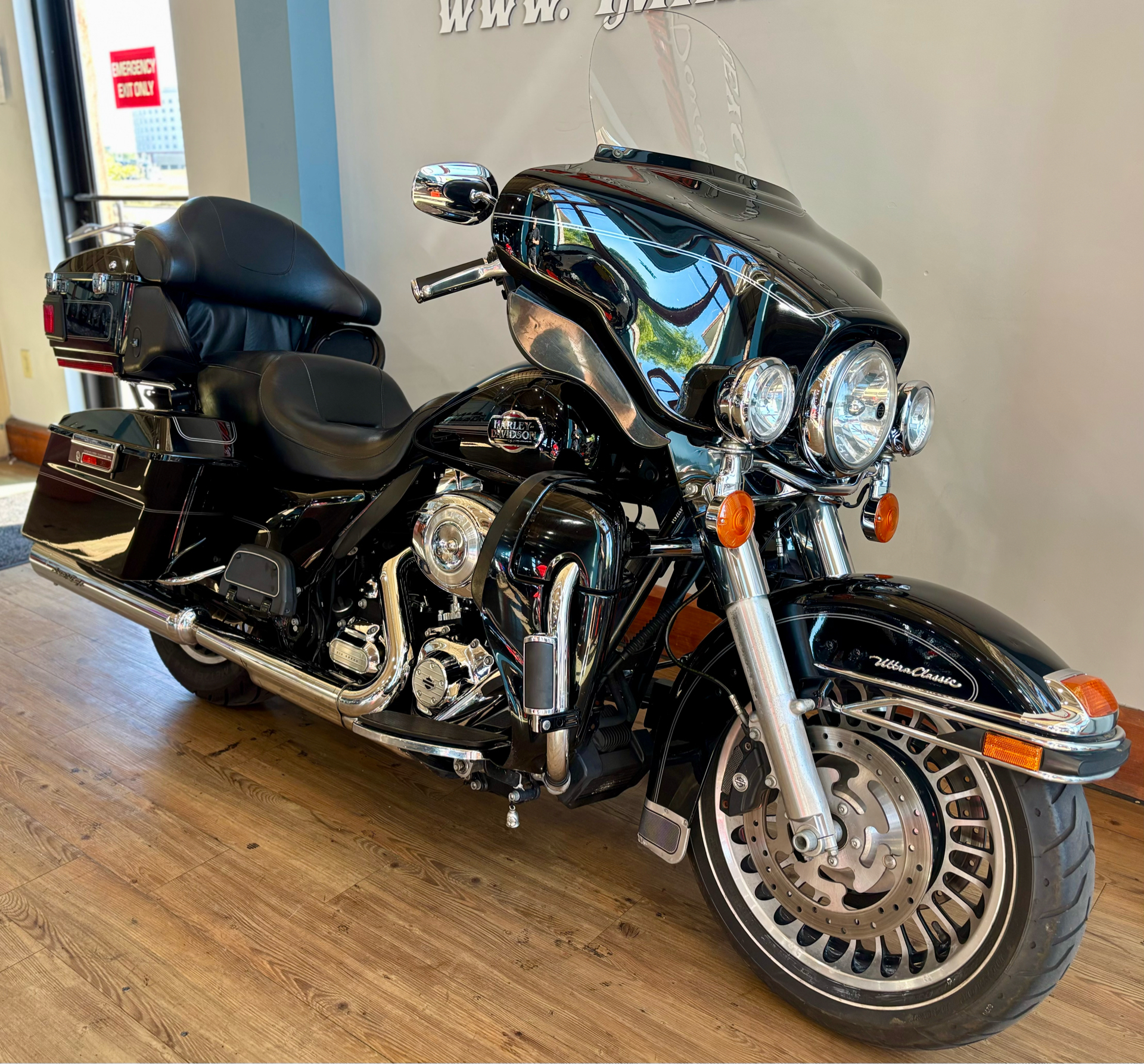 2013 Harley-Davidson Ultra Classic® Electra Glide® in Loveland, Colorado - Photo 2