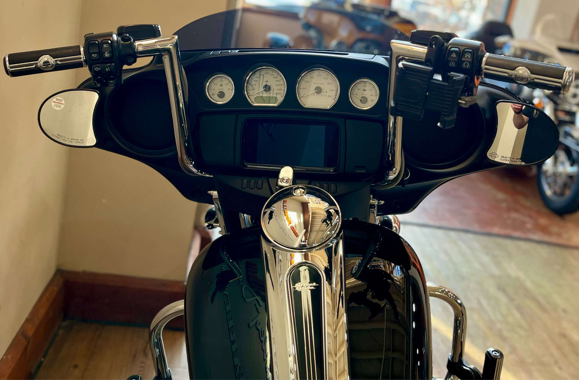 2019 Harley-Davidson Street Glide® in Loveland, Colorado - Photo 9