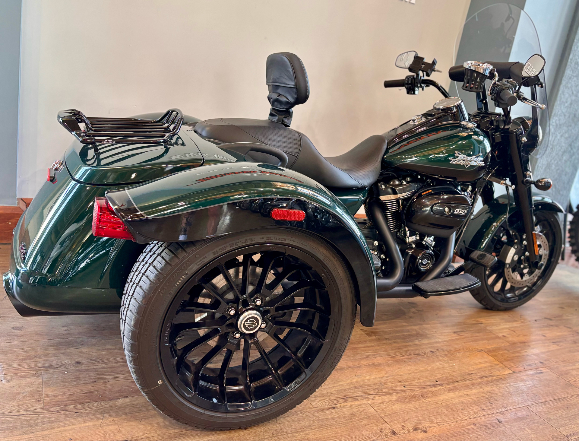 2024 Harley-Davidson Freewheeler® in Loveland, Colorado - Photo 3