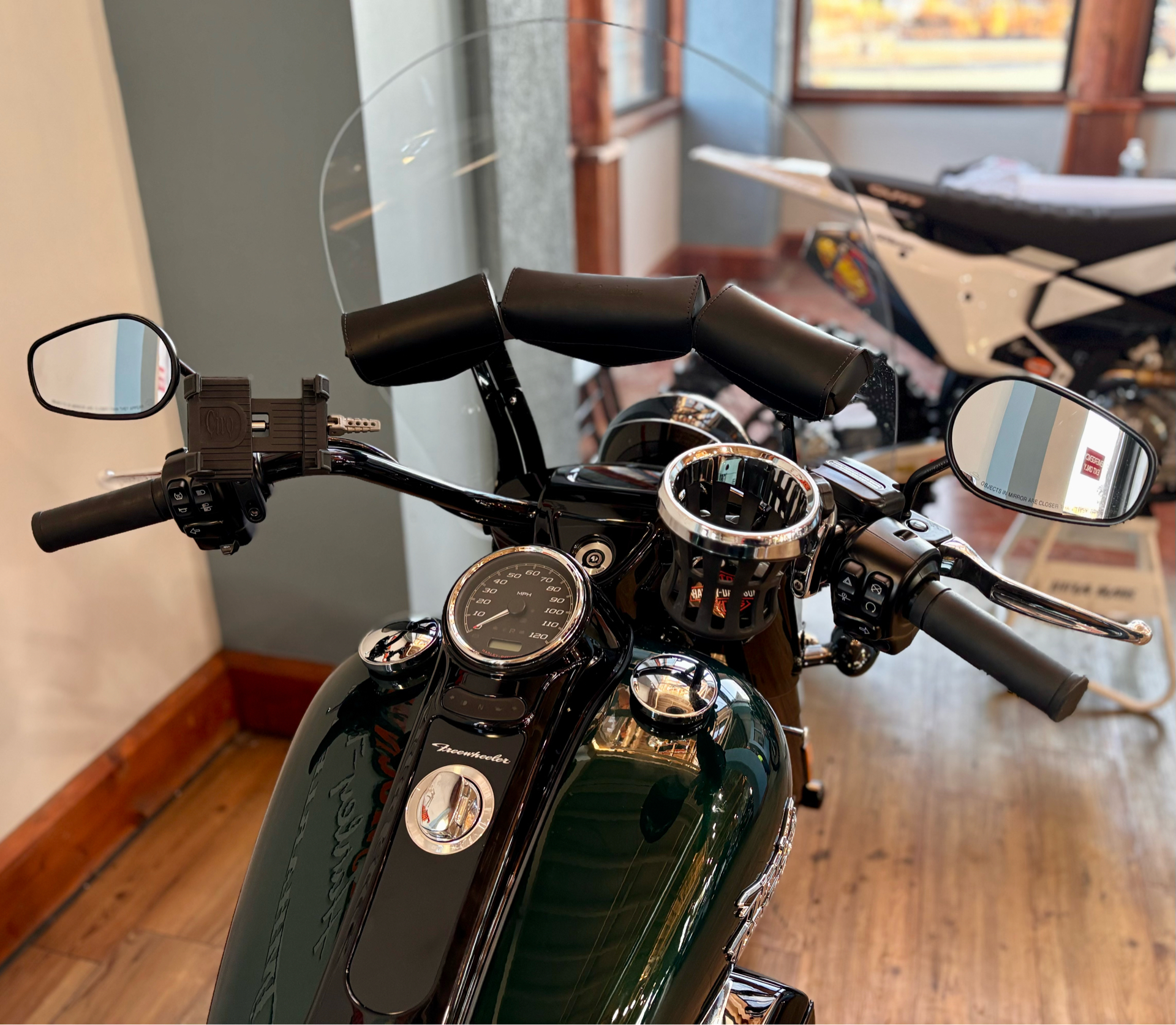 2024 Harley-Davidson Freewheeler® in Loveland, Colorado - Photo 11