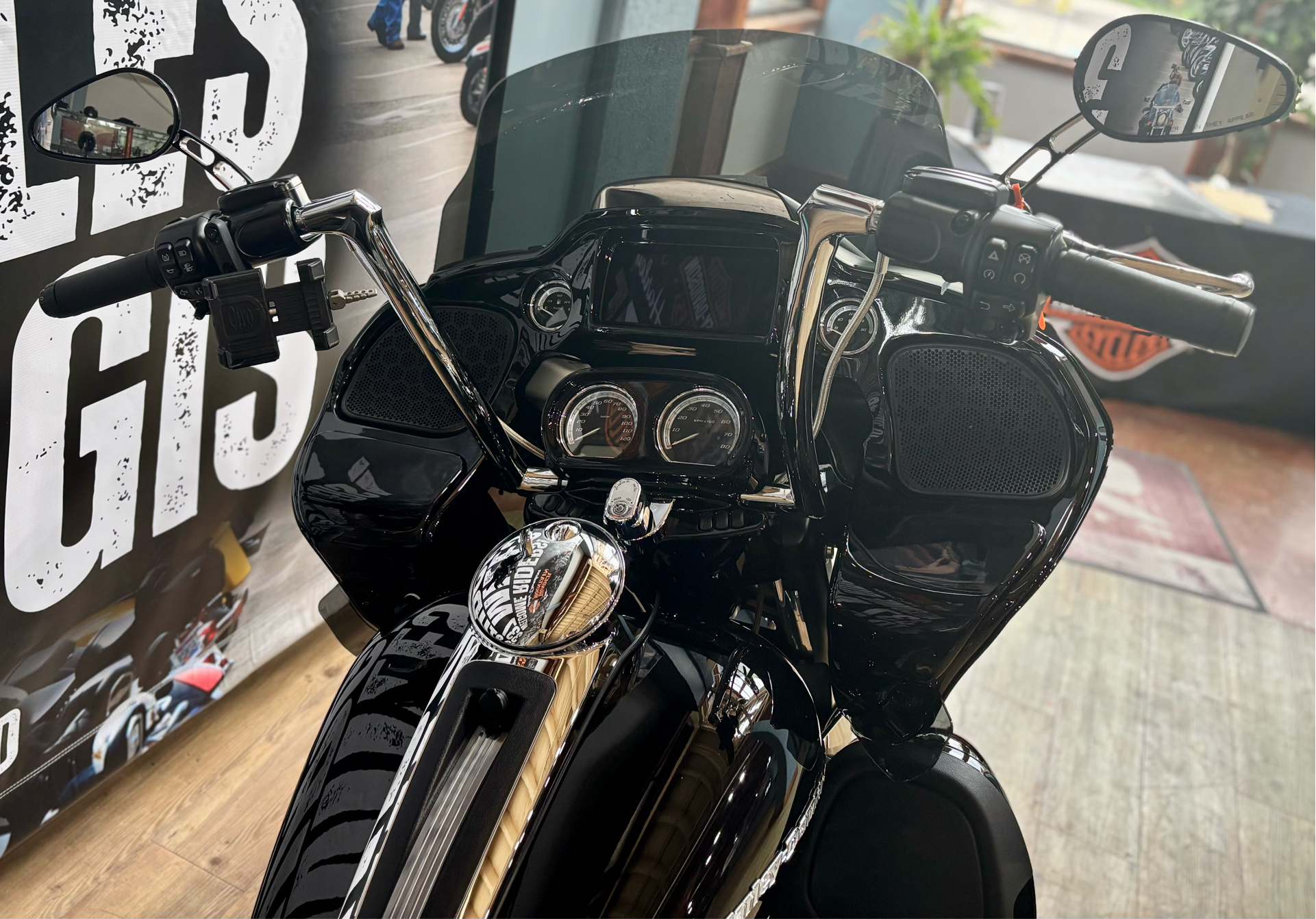 2020 Harley-Davidson Road Glide® Limited in Loveland, Colorado - Photo 13